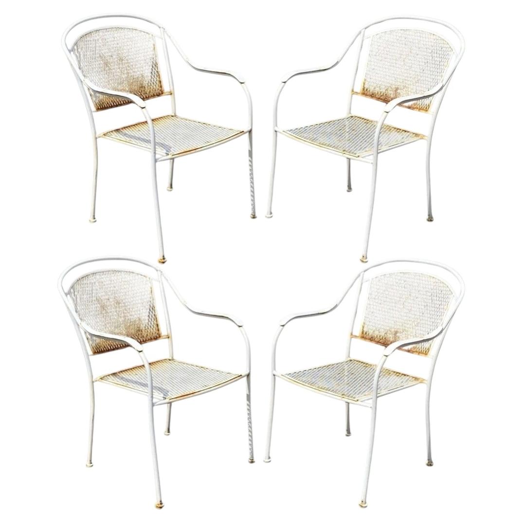 Vintage Modern Wrought Iron Sculptural Outdoor Patio Stacking Arm Chairs - Set 4 en vente