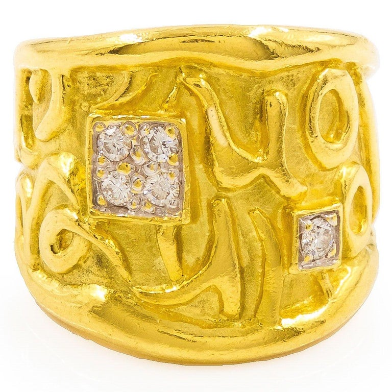 Vintage Modernist 18 Karat Yellow Gold and Diamond Ring For Sale at 1stDibs