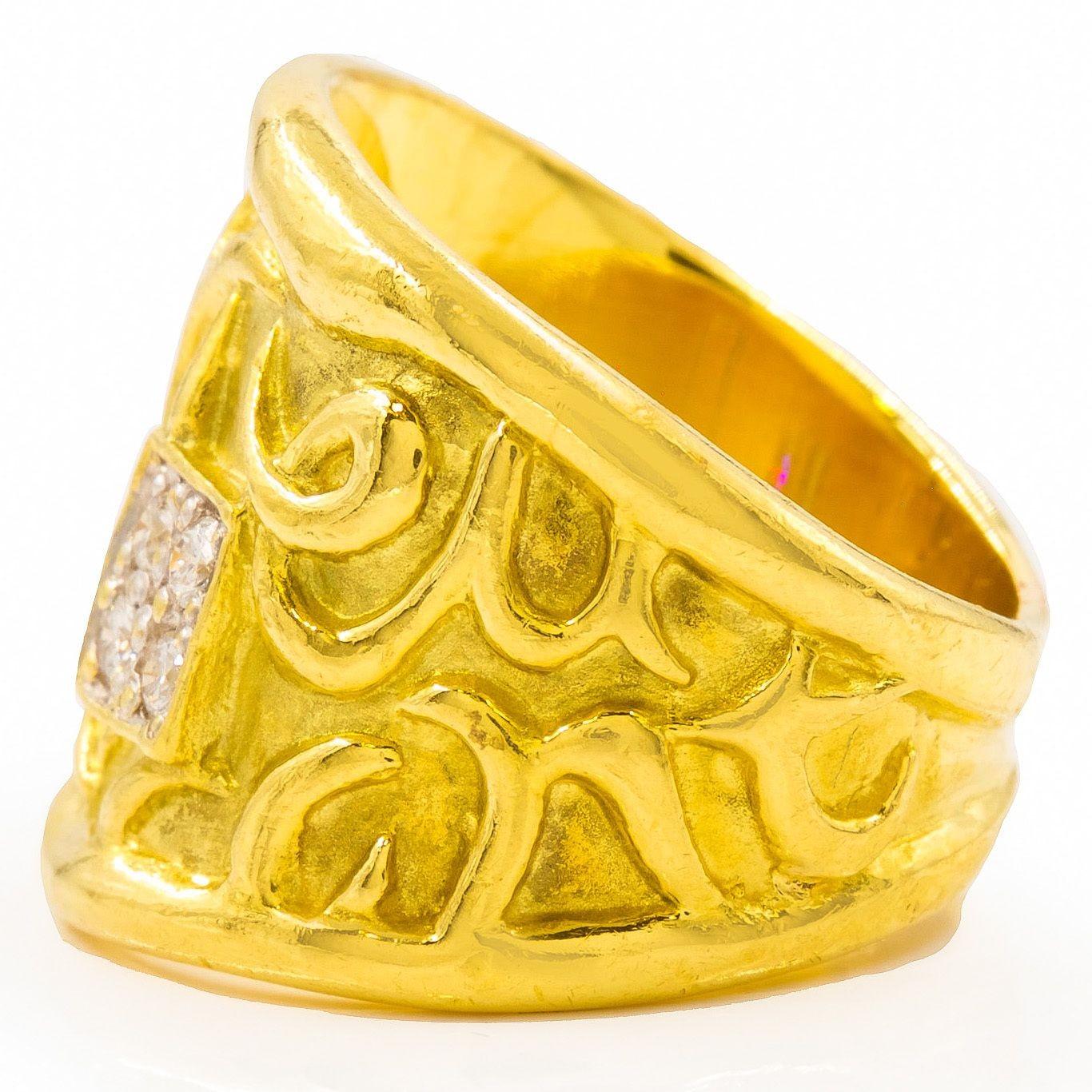20th Century Vintage Modernist 18 Karat Yellow Gold and Diamond Ring For Sale