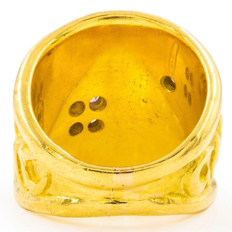 Vintage Modernist 18 Karat Yellow Gold and Diamond Ring For Sale at 1stDibs