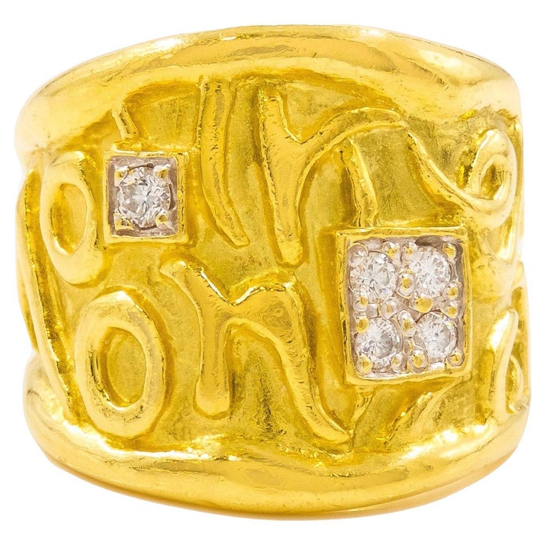 Vintage Modernist 18 Karat Yellow Gold and Diamond Ring For Sale at 1stDibs