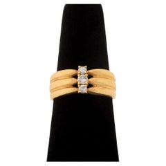 Vintage Modernist 18K Yellow Gold Diamond Band Ring