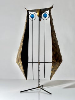 Vintage-Skulptur einer Eule im modernistischen Stil aus Messing mit Augen aus Lucite von Ernesto Gonzalez Jerez