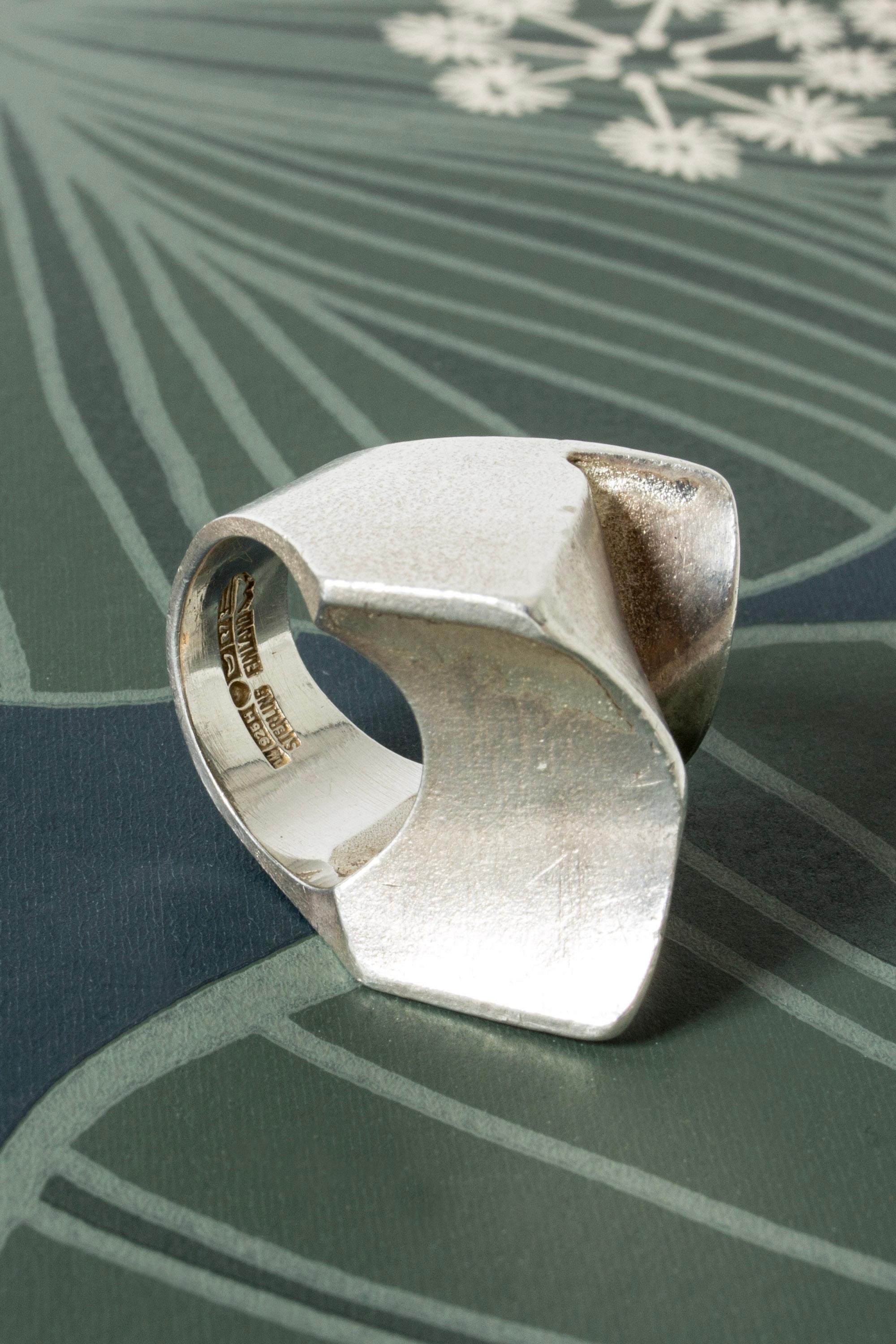 Modernistischer Silberring 