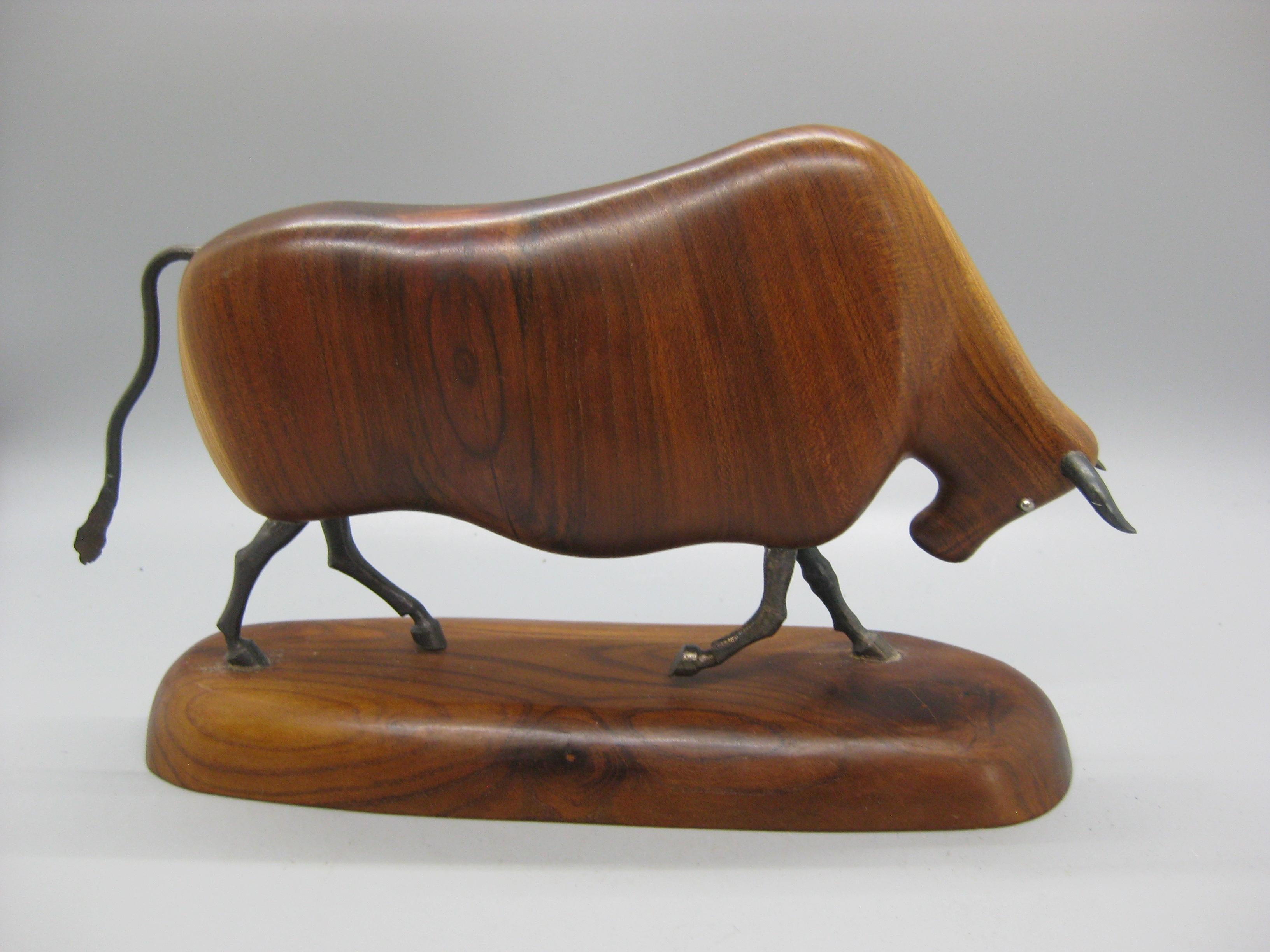 Vintage Modernist Carved Wood & Wrought Iron Bull Sculpture Artist Signed For Sale 3