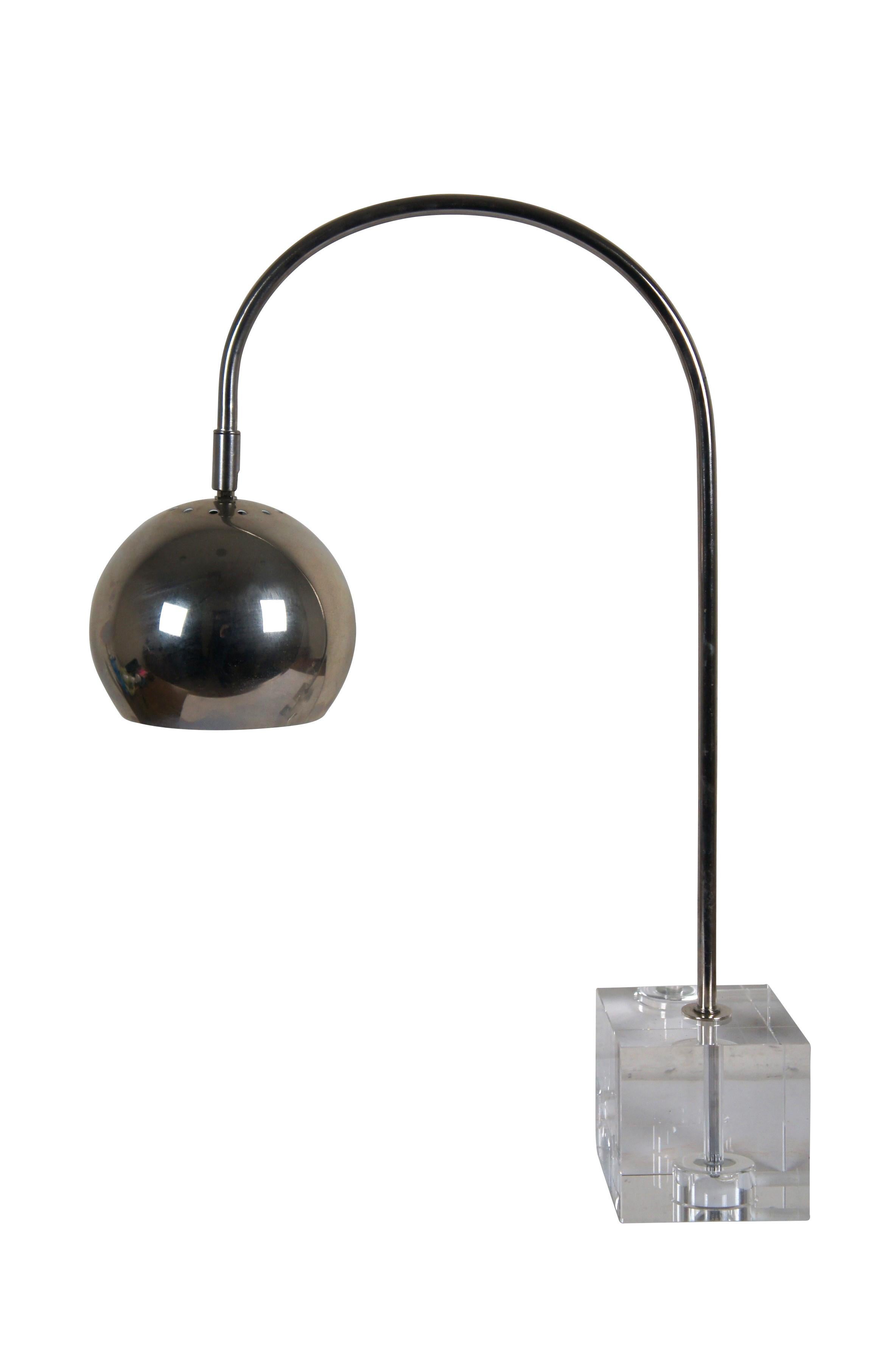 Mid-Century Modern Vintage Modernist Chrome & Lucite Eyeball Desk Library Table Lamp 23
