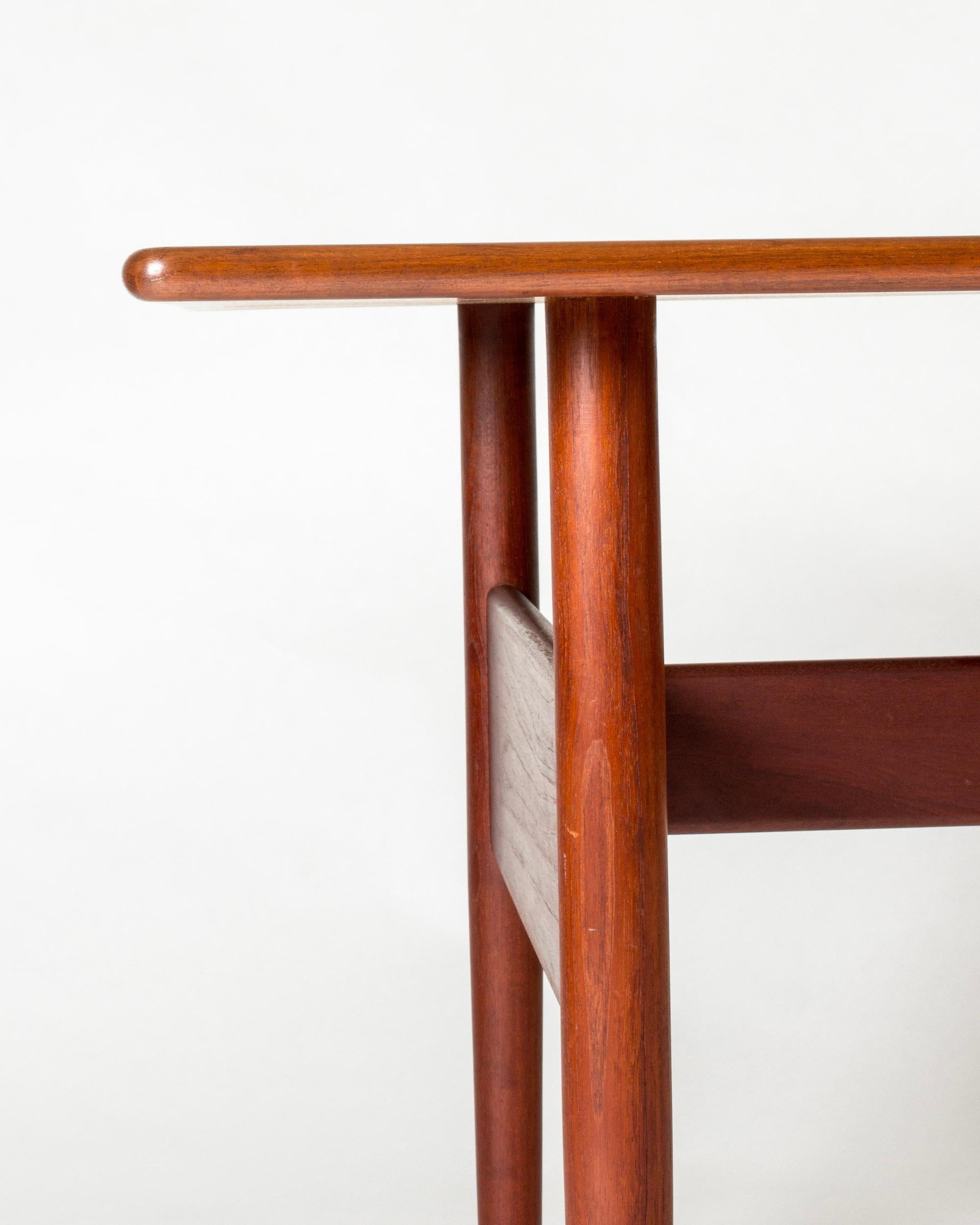 Milieu du XXe siècle Bureau moderniste vintage d'Ib Kofod Larsen, Suède, années 1960 en vente