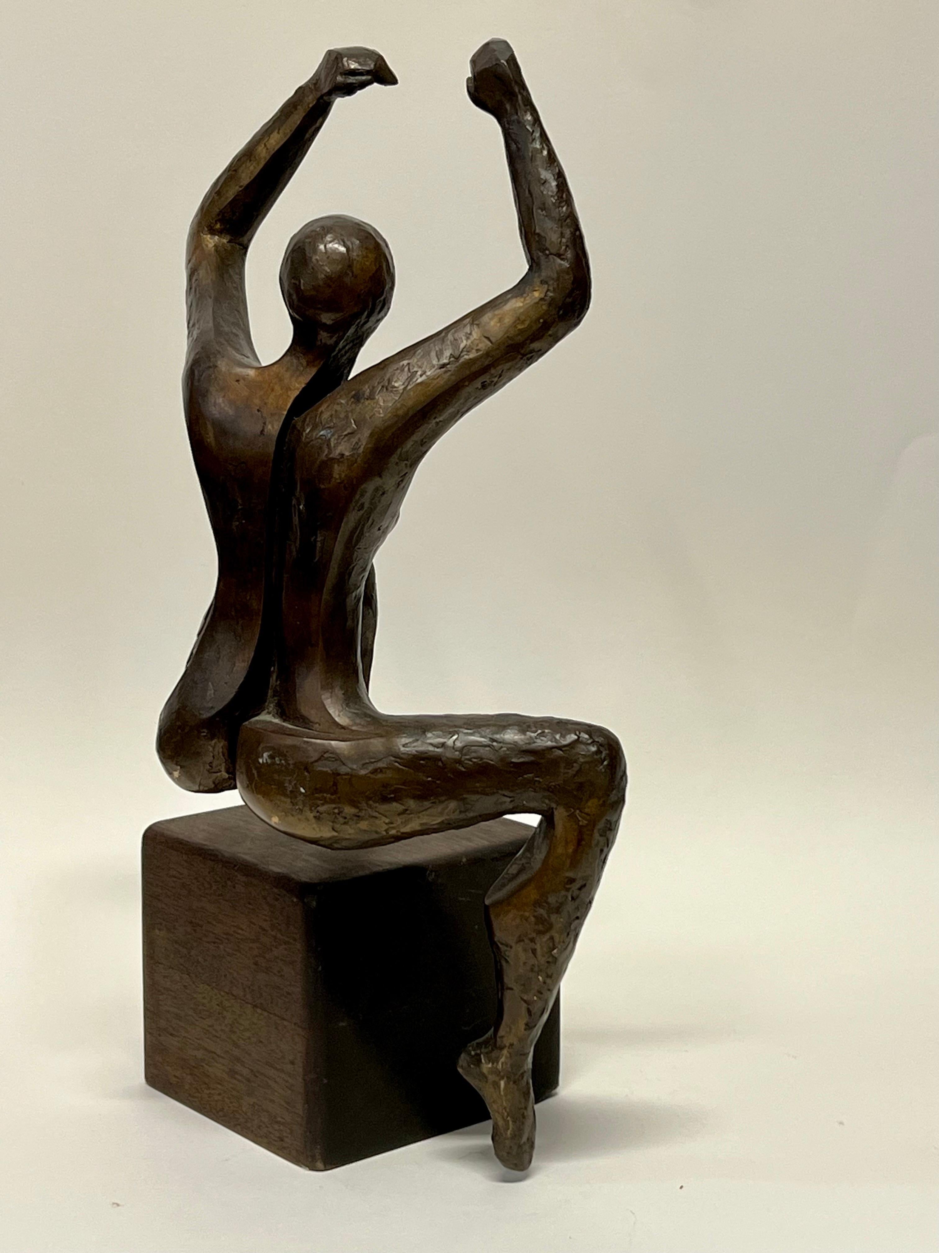 Vintage Modernist Figurative Bronze Sculpture  For Sale 5