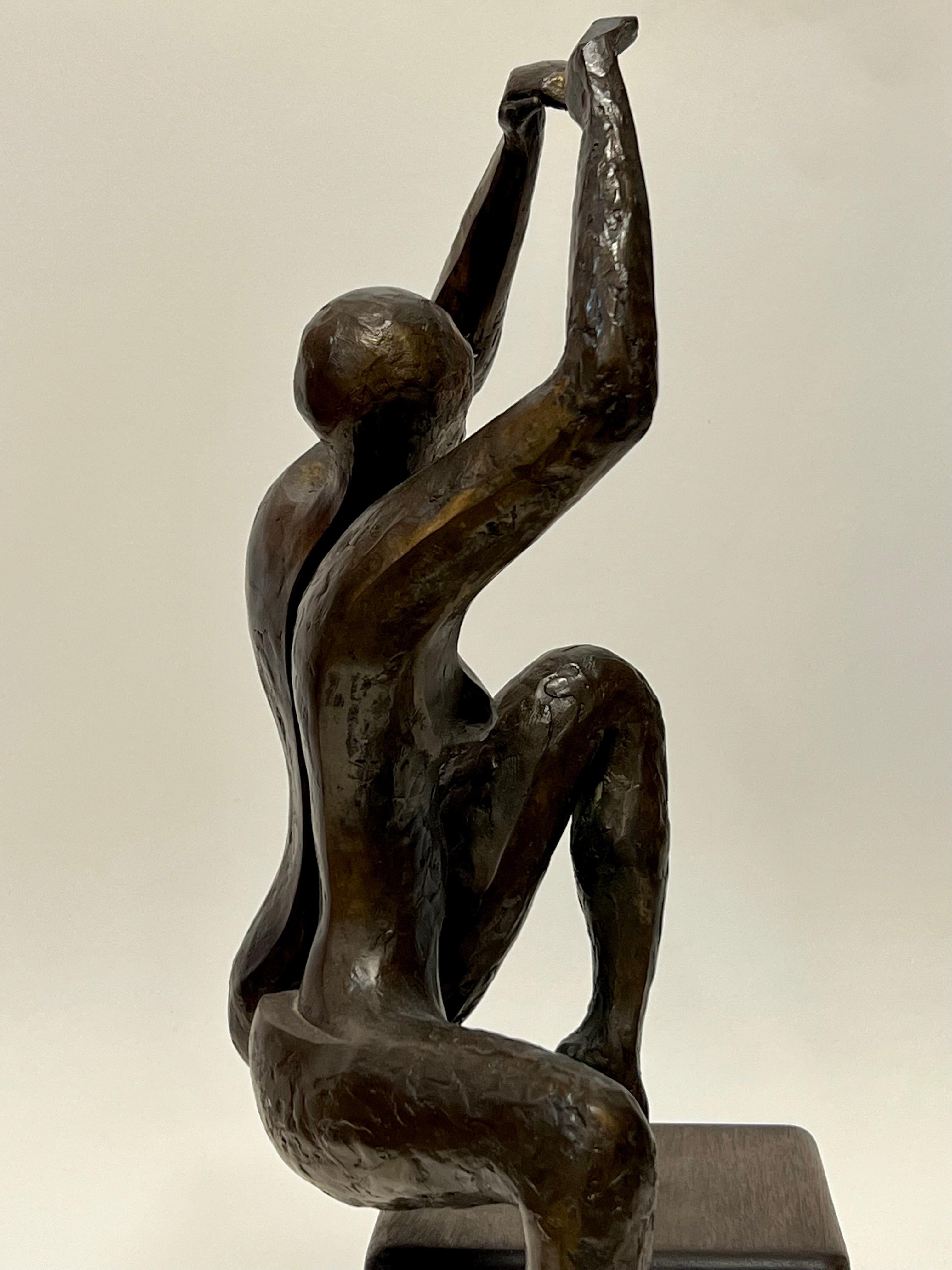 Vintage Modernist Figurative Bronze Sculpture  In Good Condition For Sale In Oakland, CA