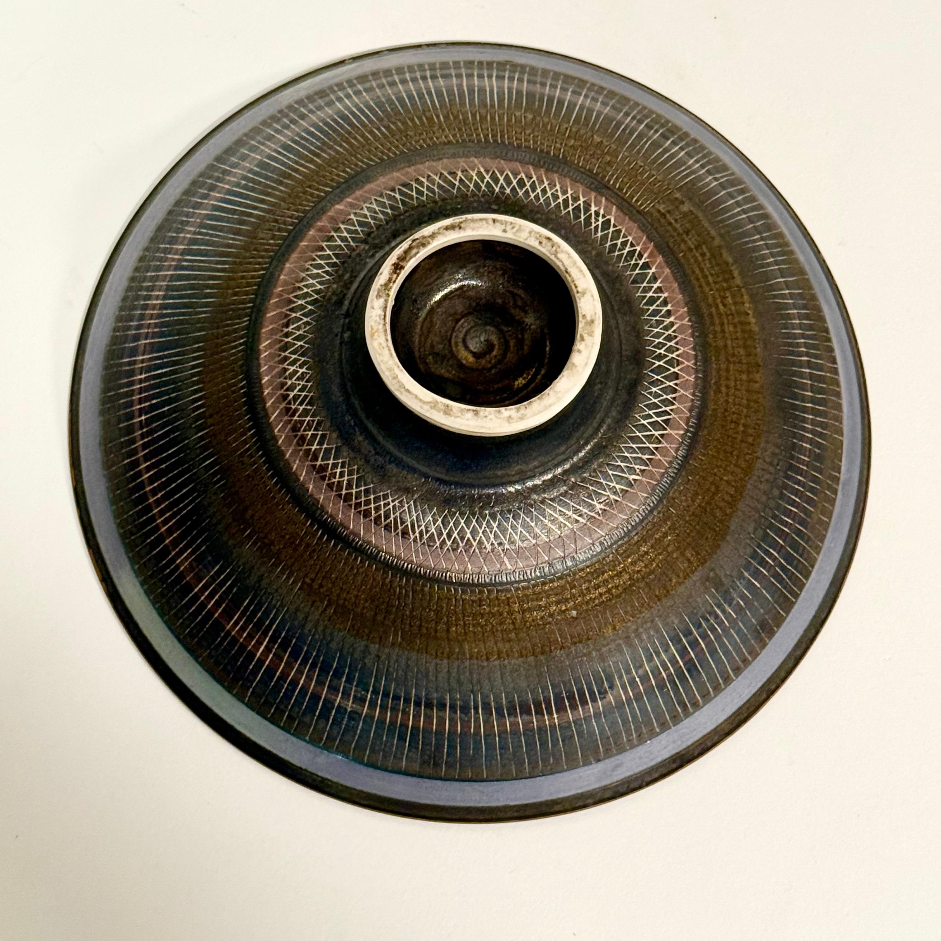 Ciotola modernista d'epoca con bordo svasato in ceramica, stile Lucie Rie in vendita 1