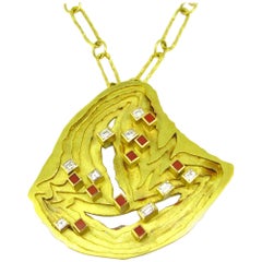 Vintage Modernist Layers Diamonds Coral Pendant by Paturzo, 18kt Yellow Gold, Fr