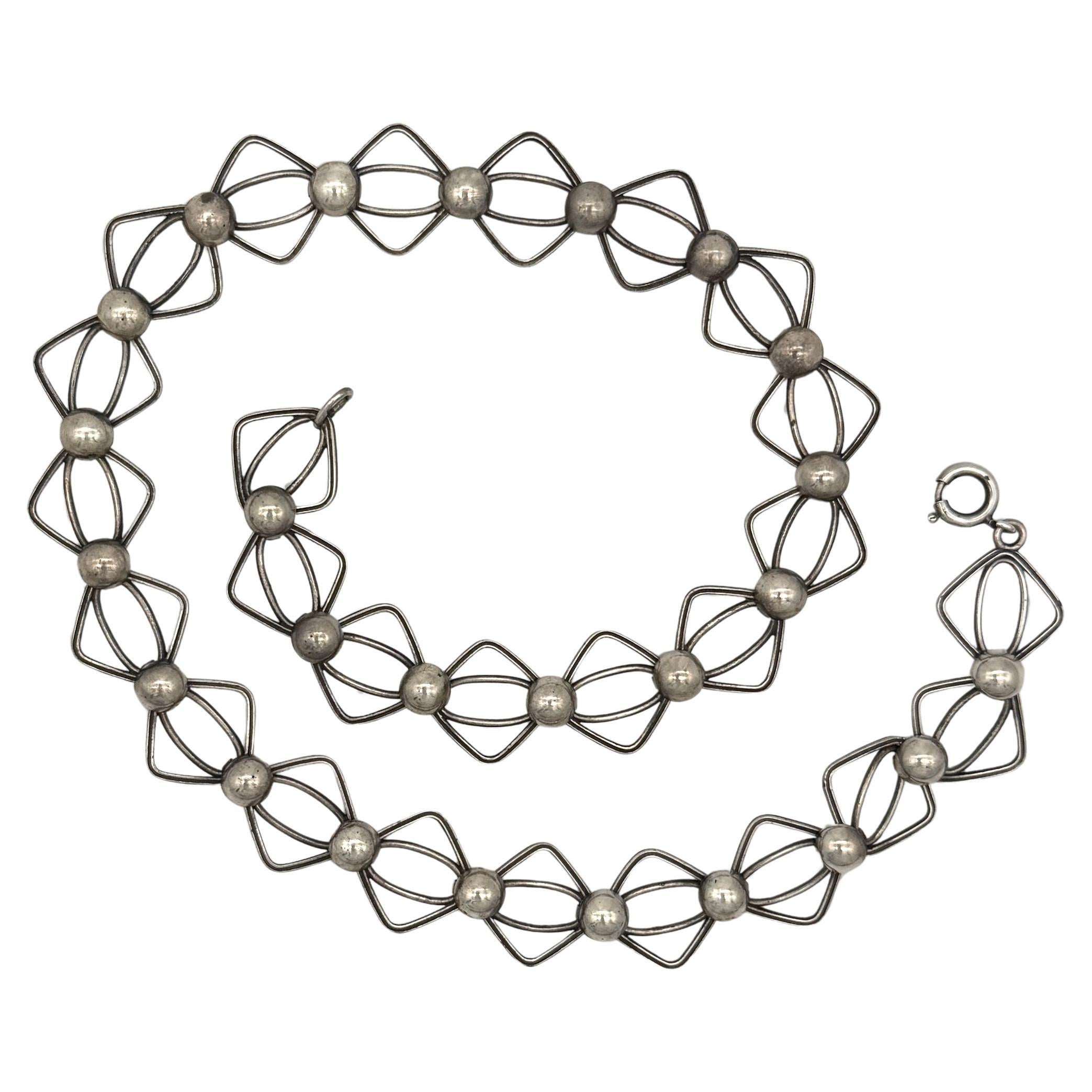 Vintage Modernist Necklace Silver
