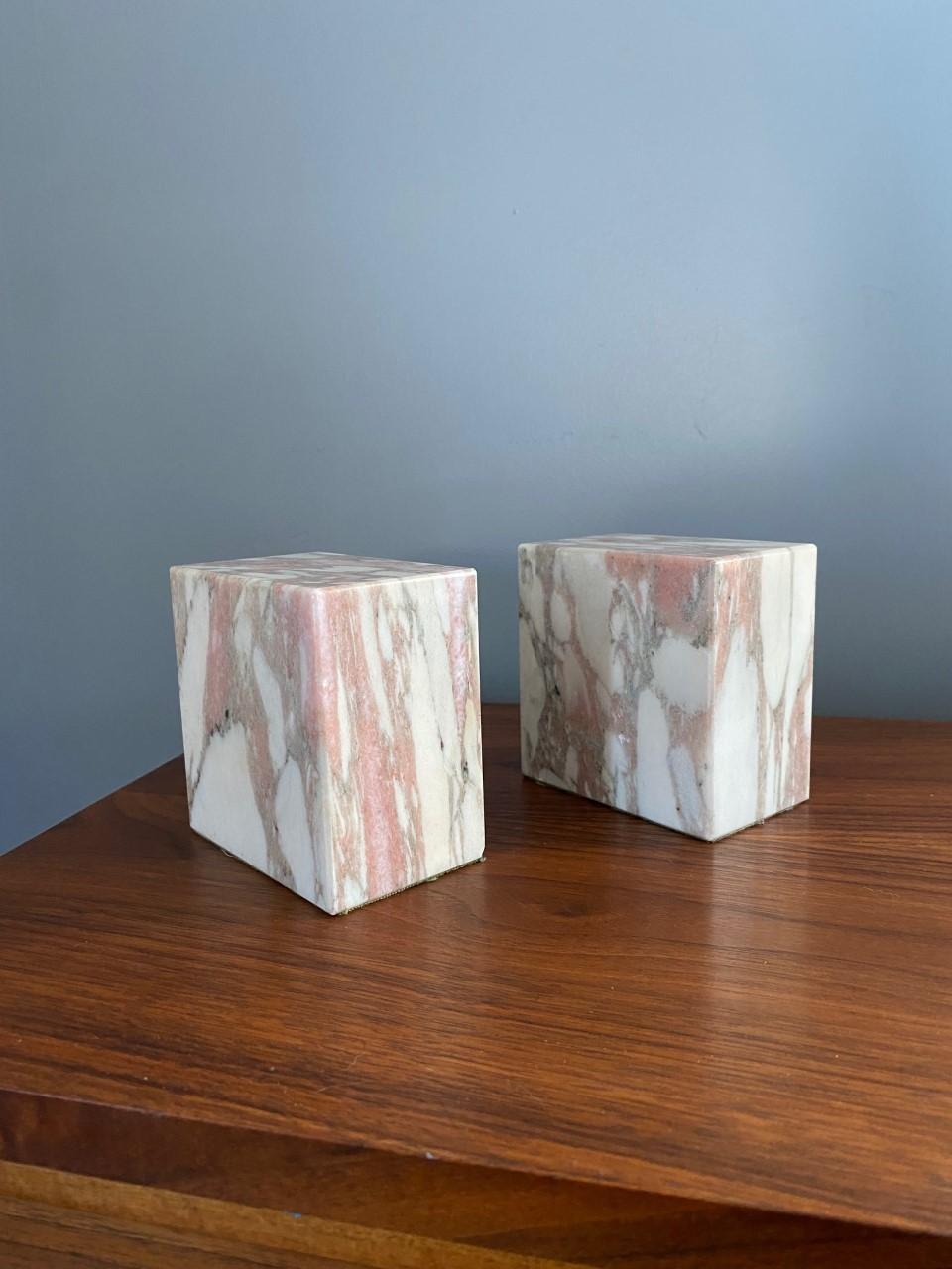 Mid-20th Century Vintage Modernist Rectangular Pink Marble Bookends by Vermont Marble Co