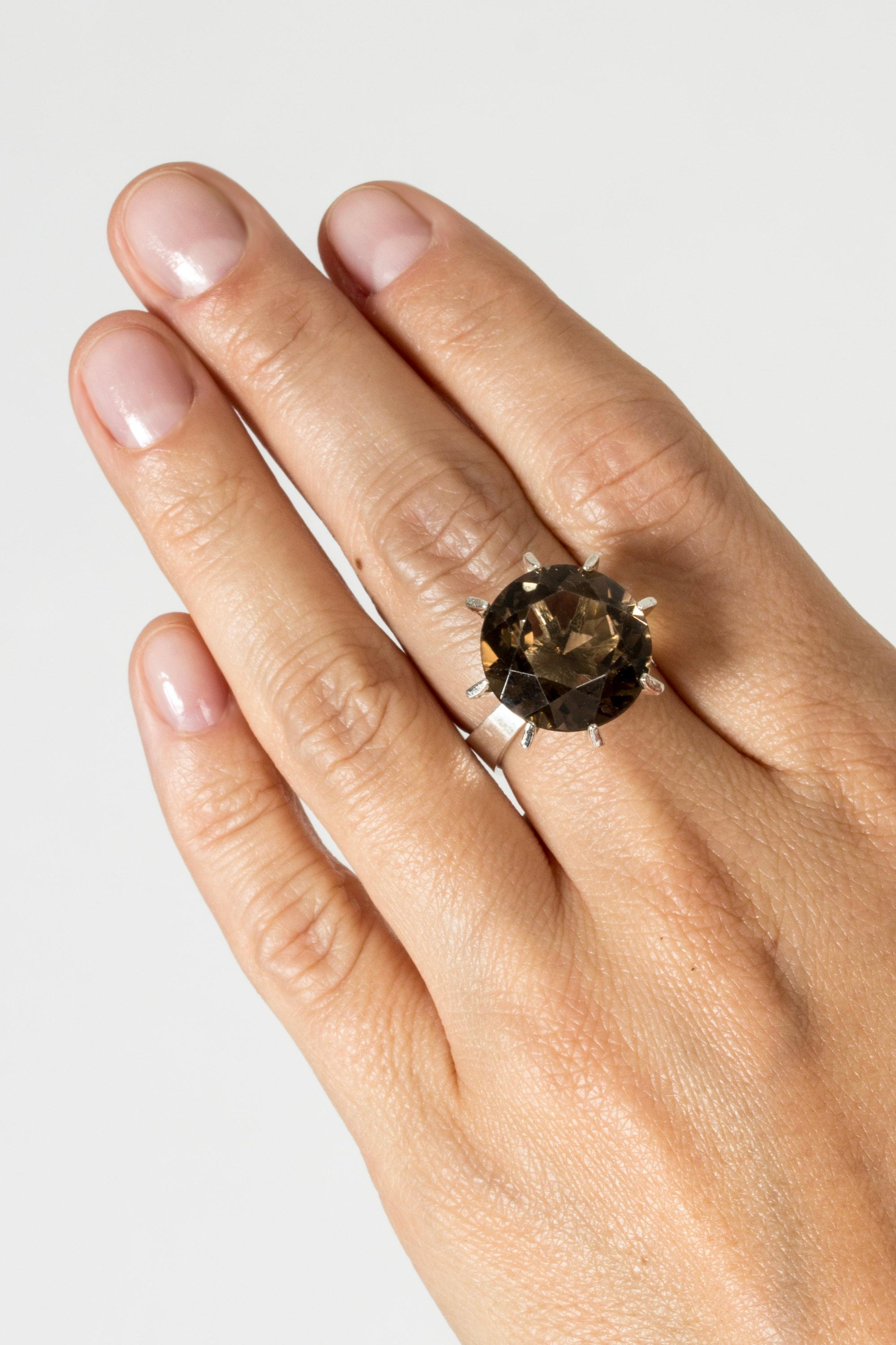 smoke diamond ring