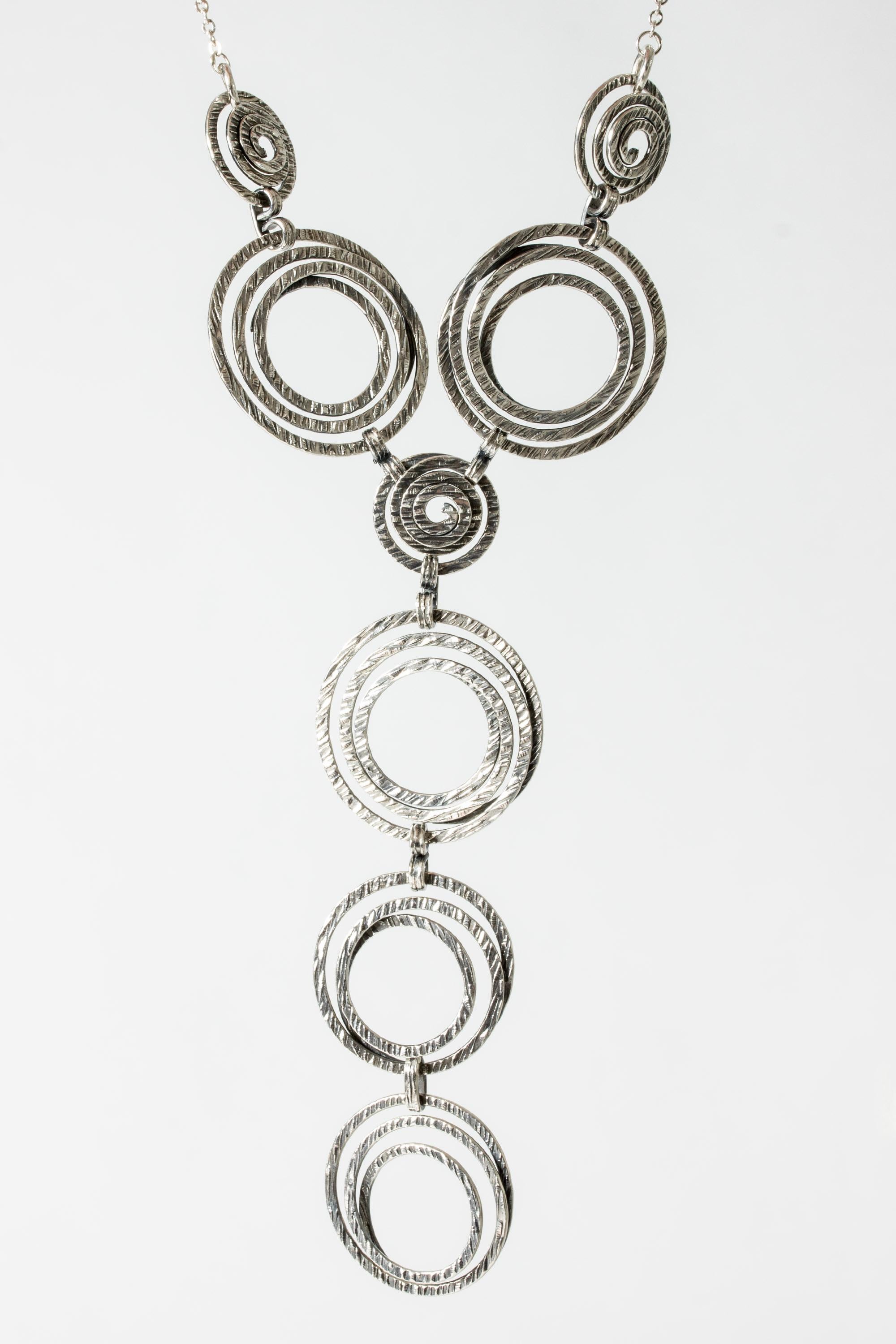 Modernistischer silberner Vintage- Collier aus Silber von Elis Kauppi, Finnland, 1969 im Zustand „Gut“ im Angebot in Stockholm, SE