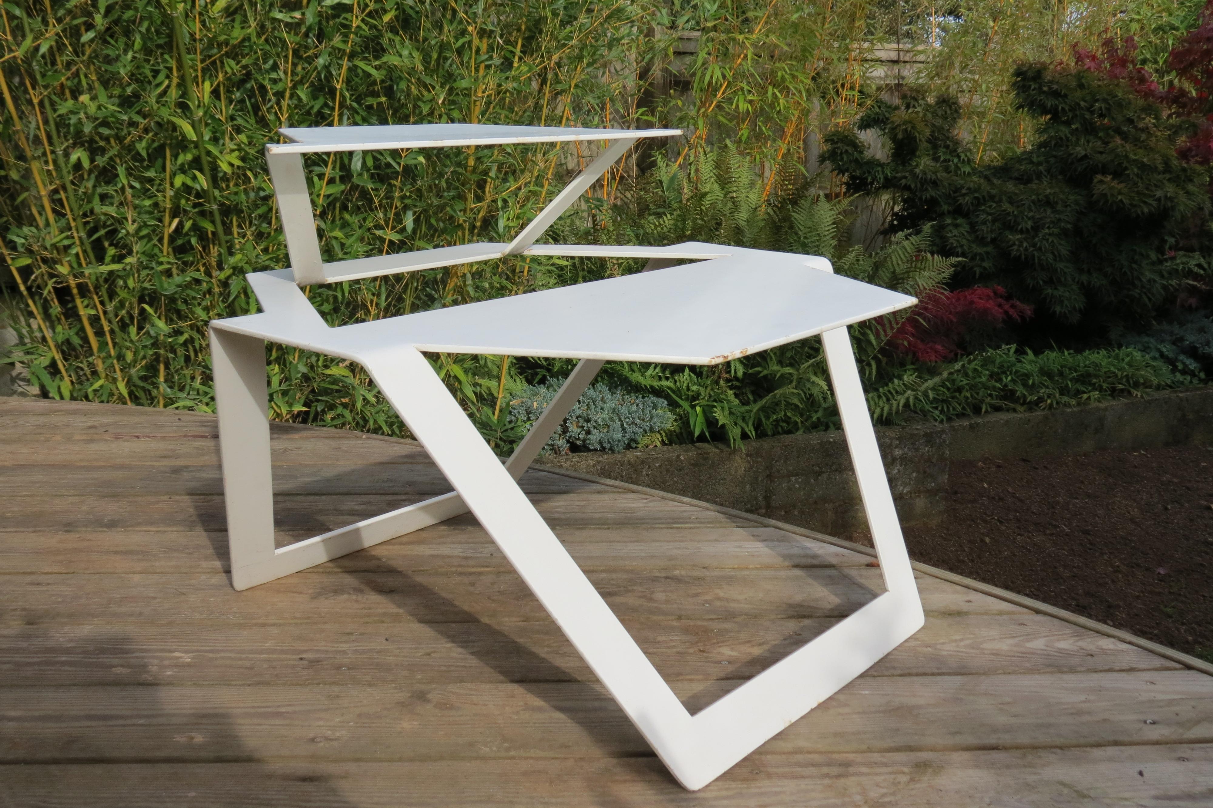 Mid-Century Modern Vintage Modernist Steel Metal Modern Design White Garden Table, 1990s