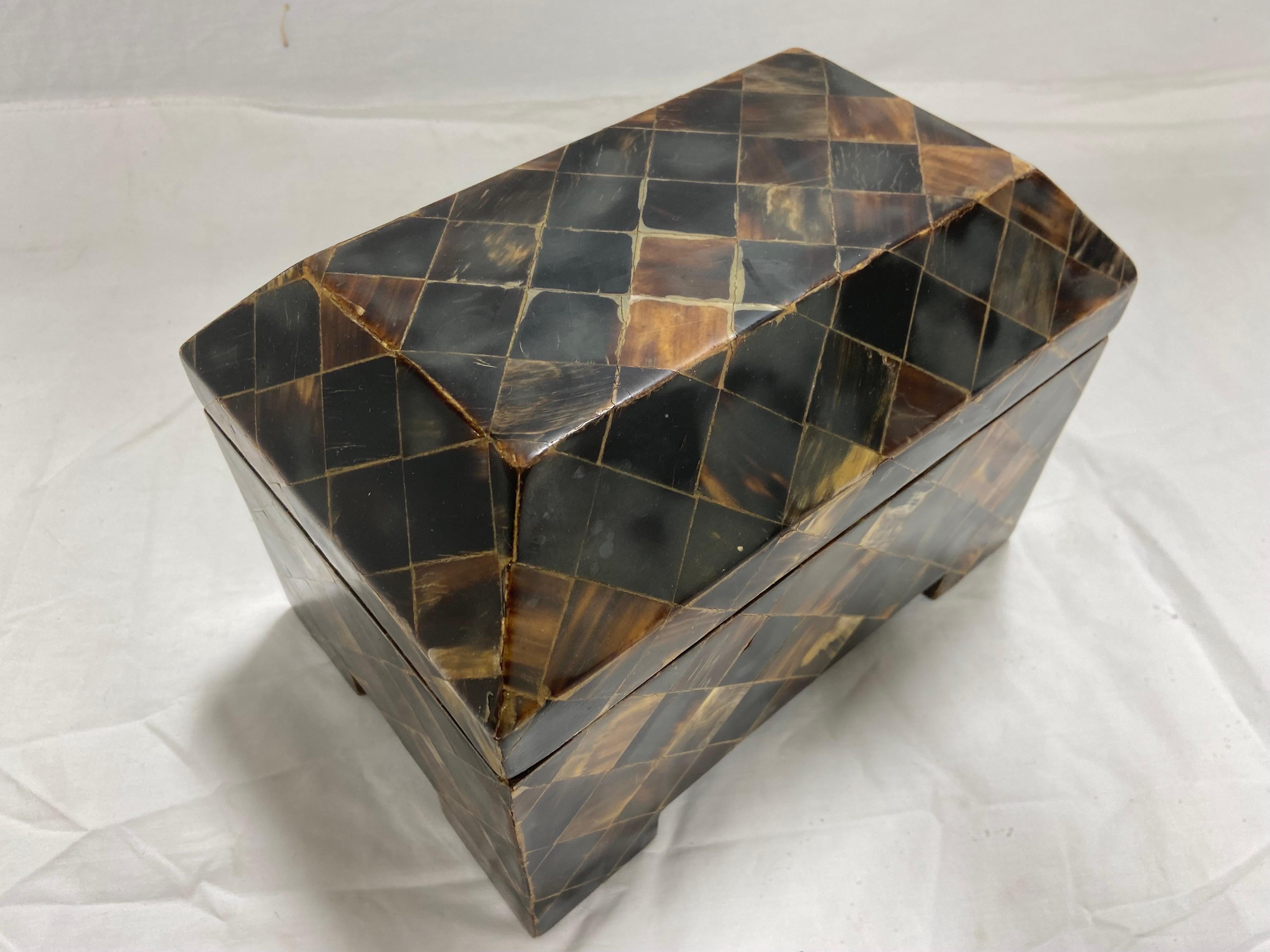 Post-Modern Vintage Modernist Style Tessellated Horn Lidded Box by Sigma Taste Setter NYC
