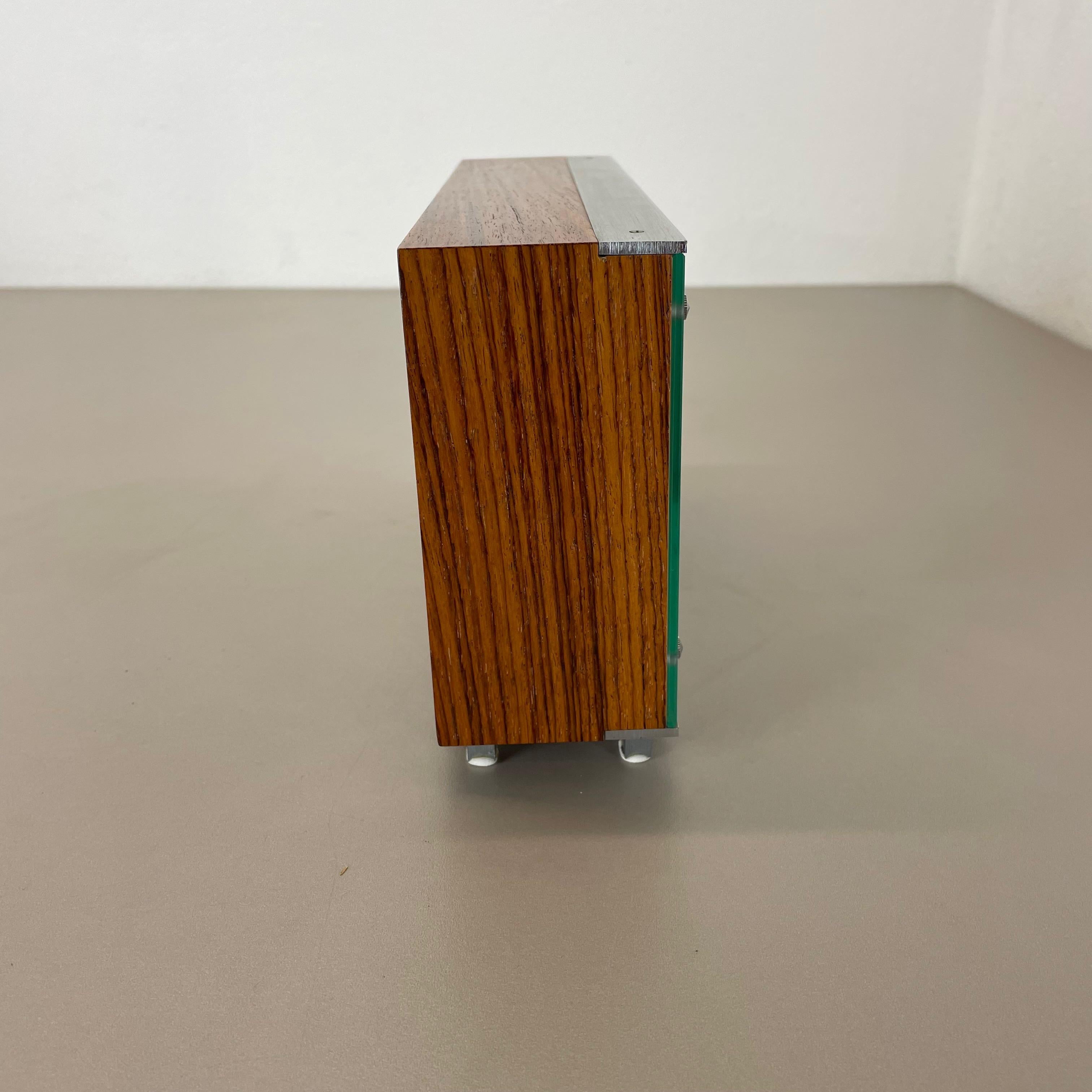 Modernistische Vintage-Tischuhr aus Holz und Teakholz von Zentra, Deutschland, 1970er Jahre im Angebot 3