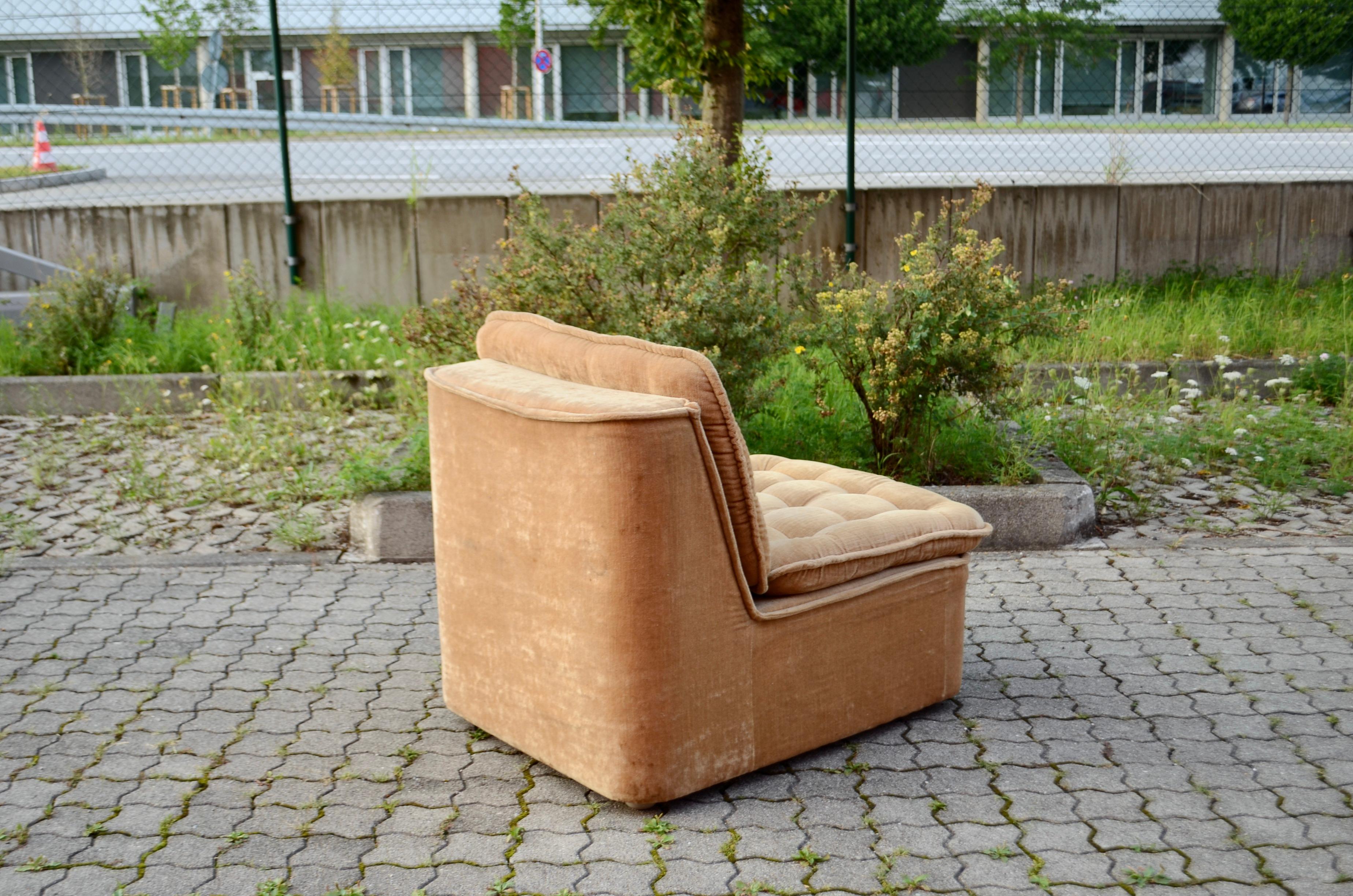 Vintage Modular champagne Sectional Sofa 1970 For Sale 9