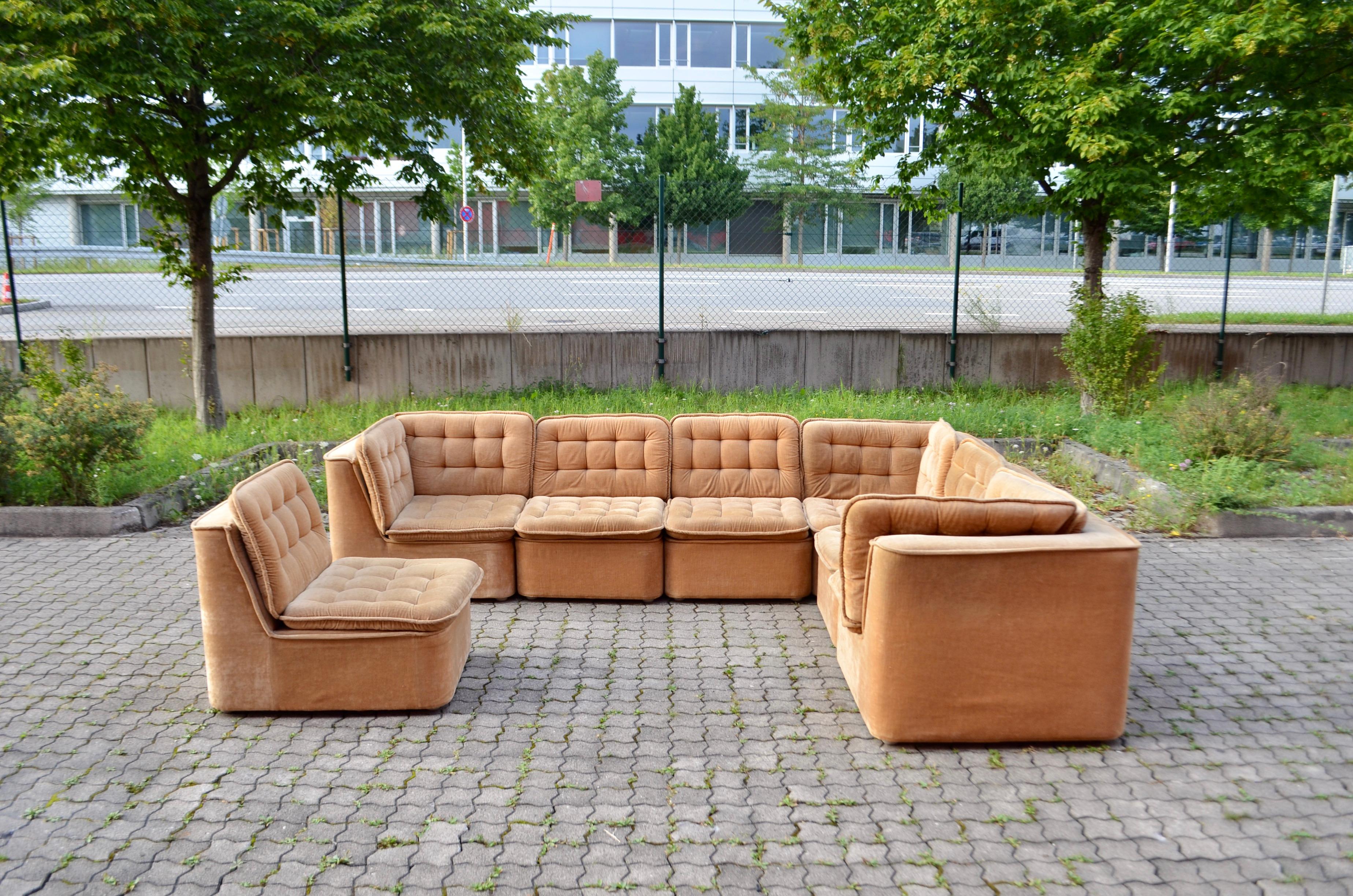Vintage Modular champagne Sectional Sofa 1970 In Good Condition For Sale In Munich, Bavaria