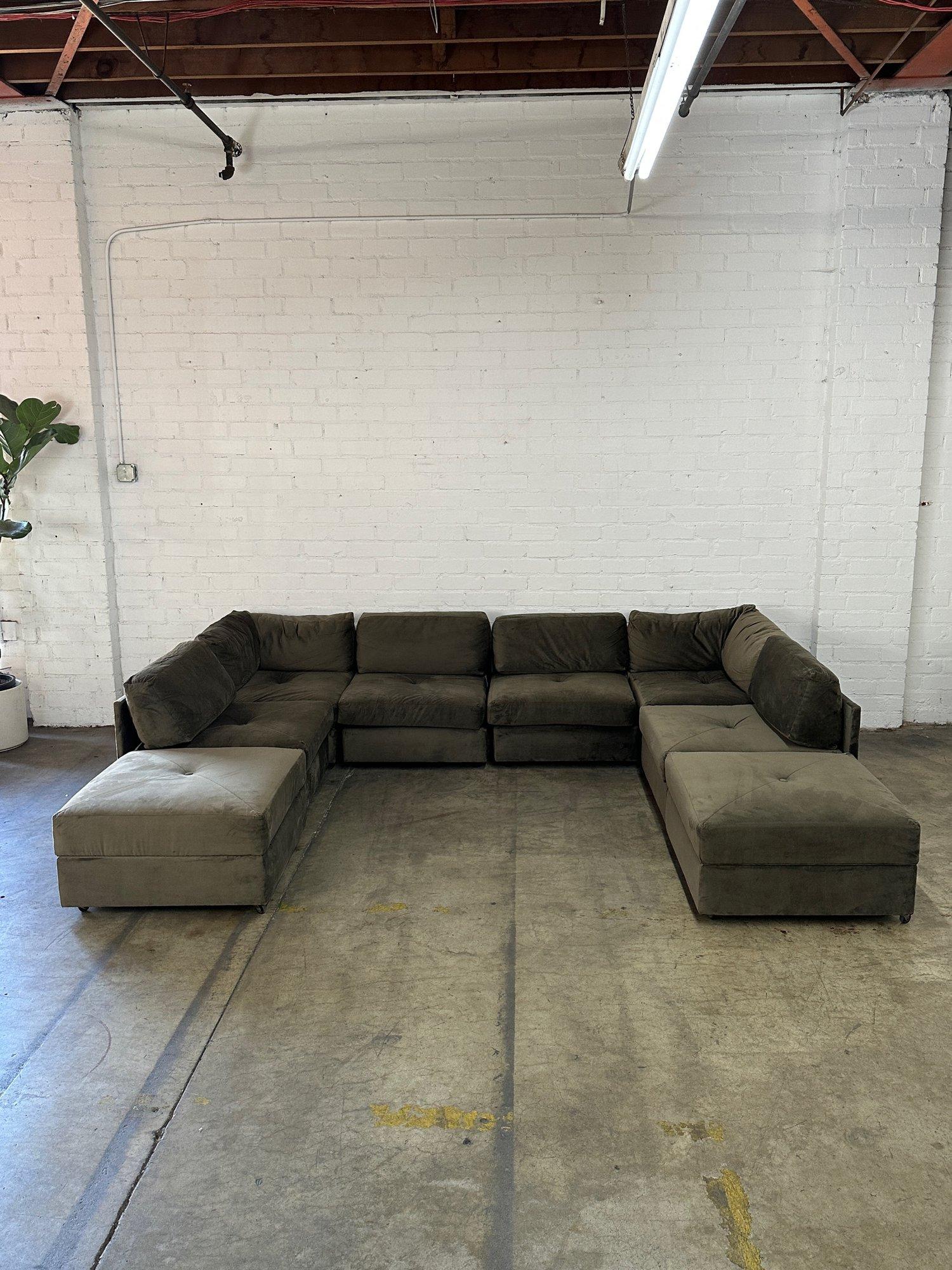 Vintage Modular Eight Piece Sectional In Good Condition For Sale In Los Angeles, CA