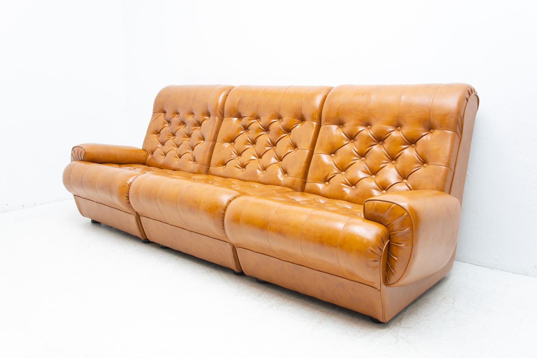 Vintage Modular Leatherette Living Room Set, 1970´s For Sale 8