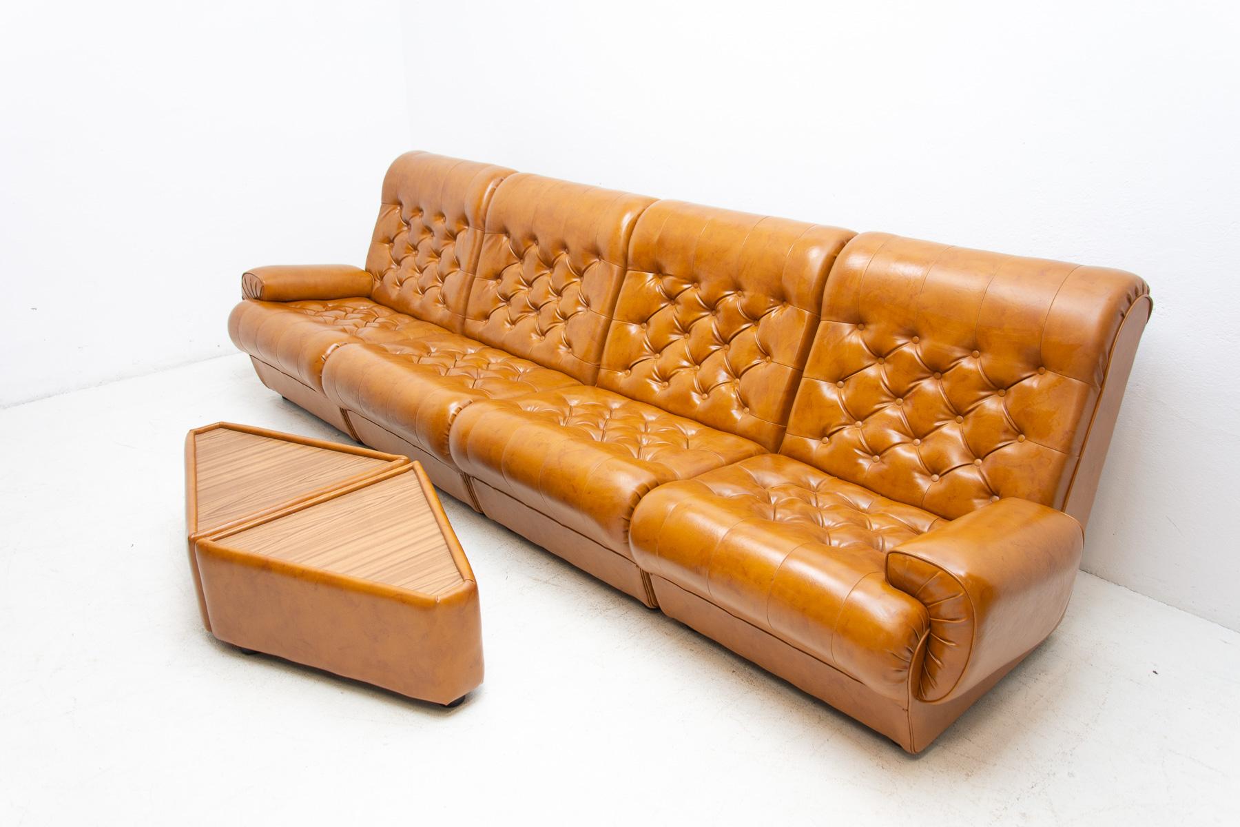 Mid-Century Modern Vintage Modular Leatherette Living Room Set, 1970´s For Sale