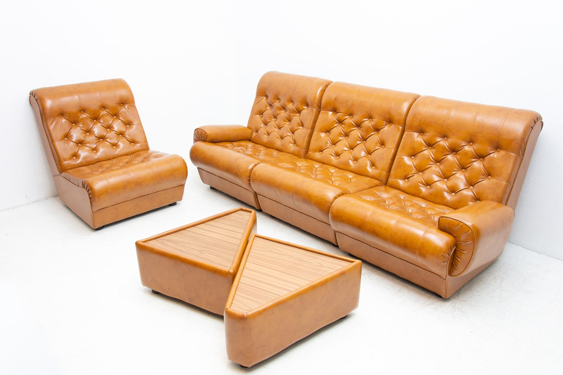 20th Century Vintage Modular Leatherette Living Room Set, 1970´s For Sale