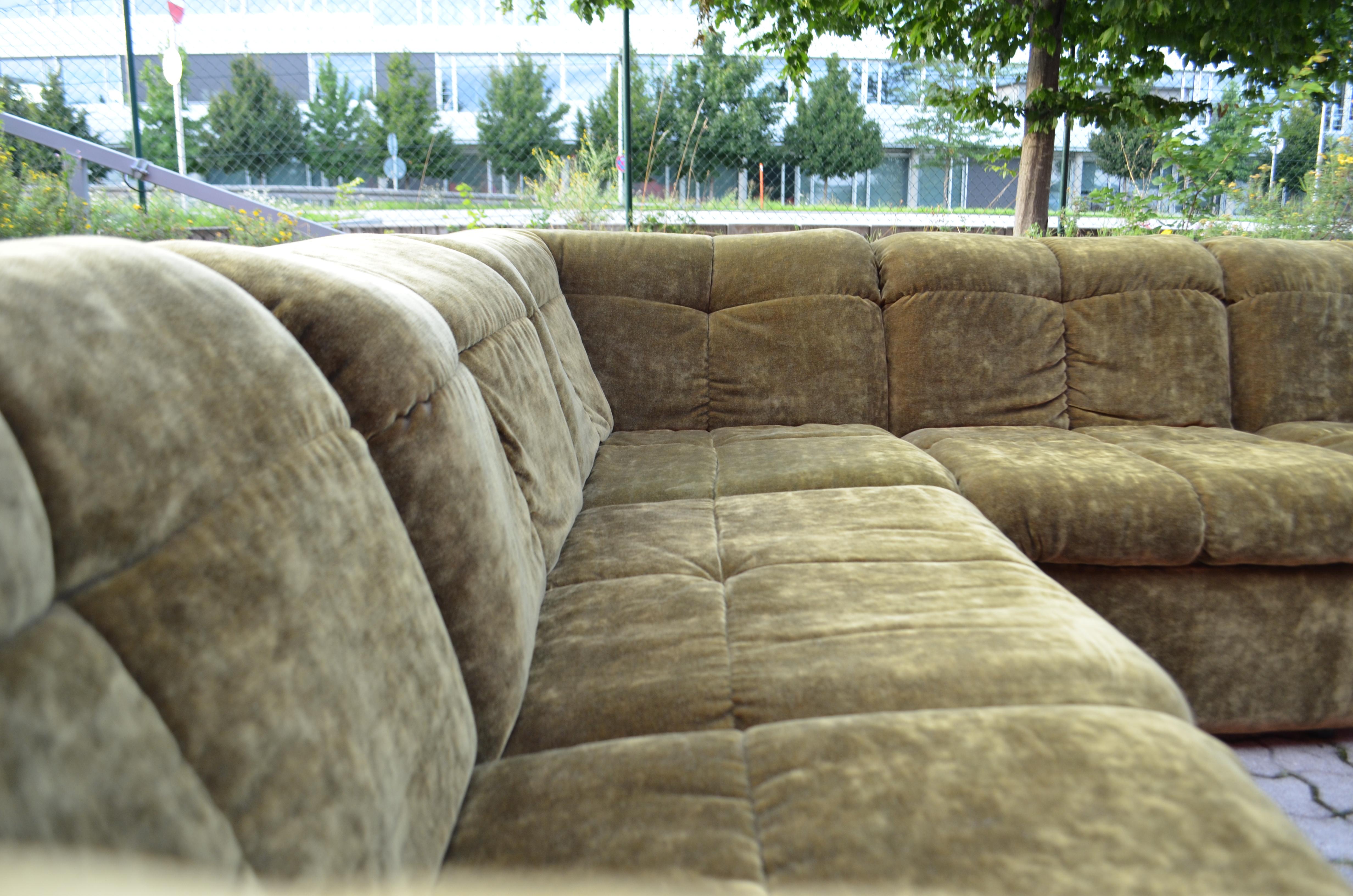 Vintage Modular Moss Green 1970s Sofa Living Room Suite In Good Condition In Munich, Bavaria
