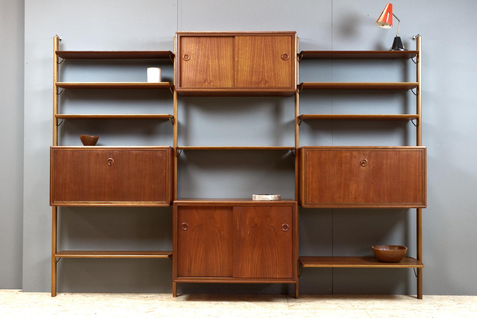 Mid-Century Modern Vintage Modular Wall Unit in Teak by William Watting, 1960s