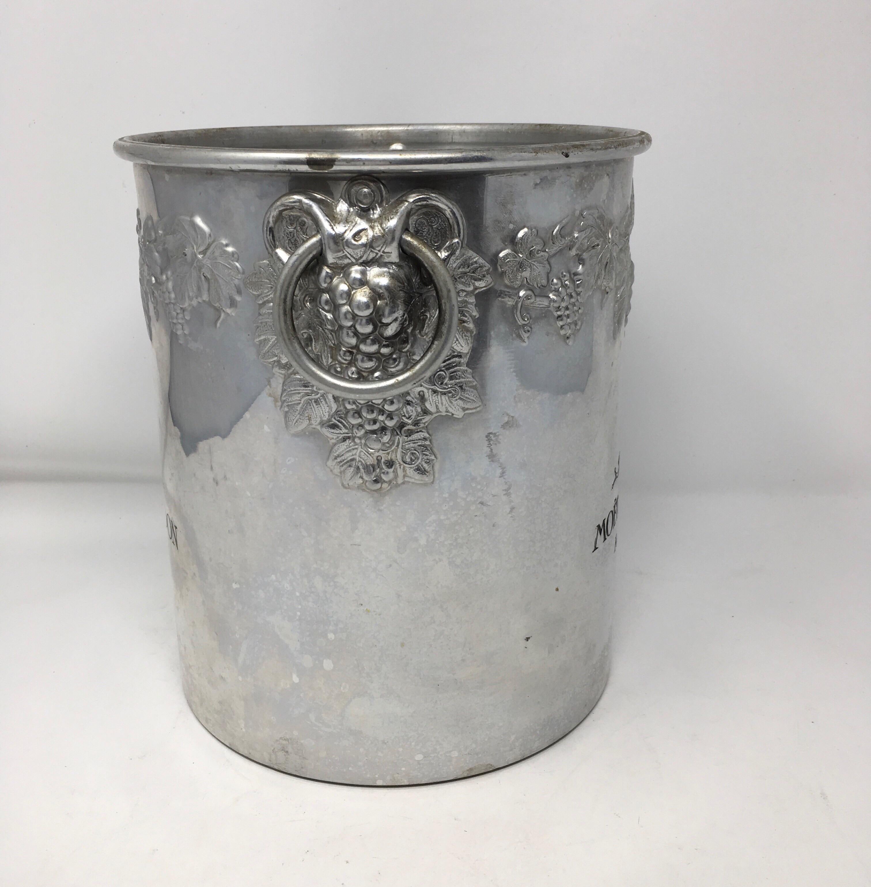 Vintage Moet Champagne Bucket In Good Condition In Houston, TX