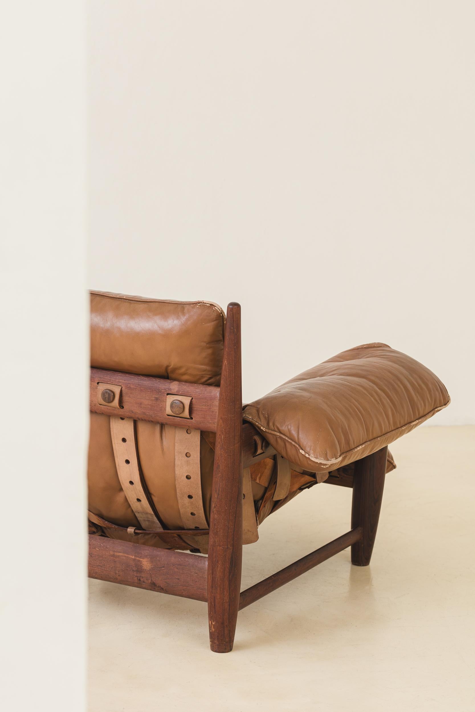 Vintage 'Mole' Rosewood Armchair with Ottoman by Sergio Rodrigues, 1957, Brazil For Sale 6