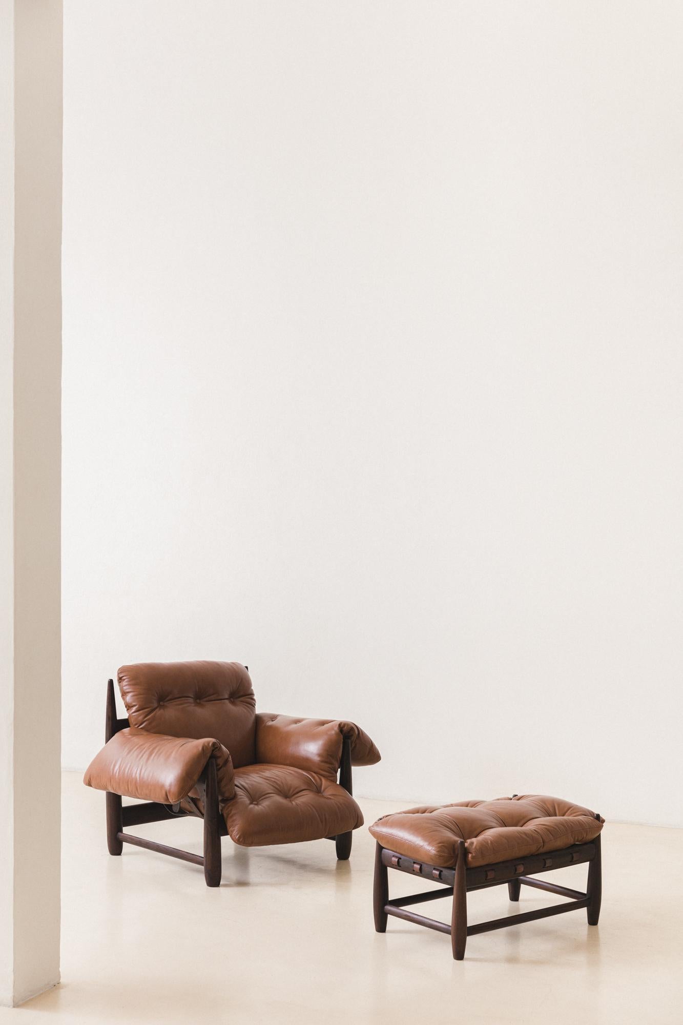 Brazilian Vintage 'Mole' Rosewood Armchair with Ottoman by Sergio Rodrigues, 1957, Brazil