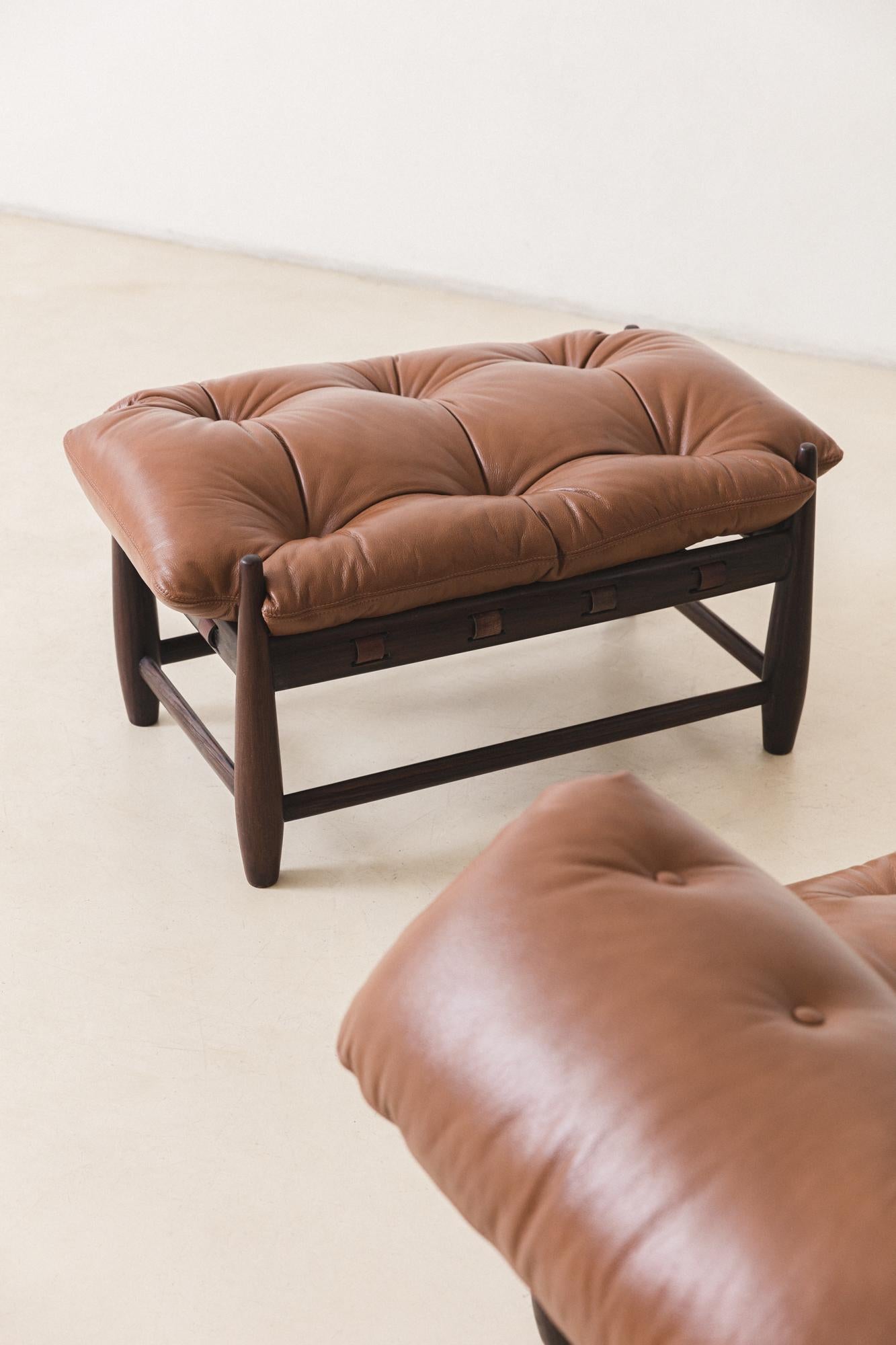 Mid-20th Century Vintage 'Mole' Rosewood Armchair with Ottoman by Sergio Rodrigues, 1957, Brazil