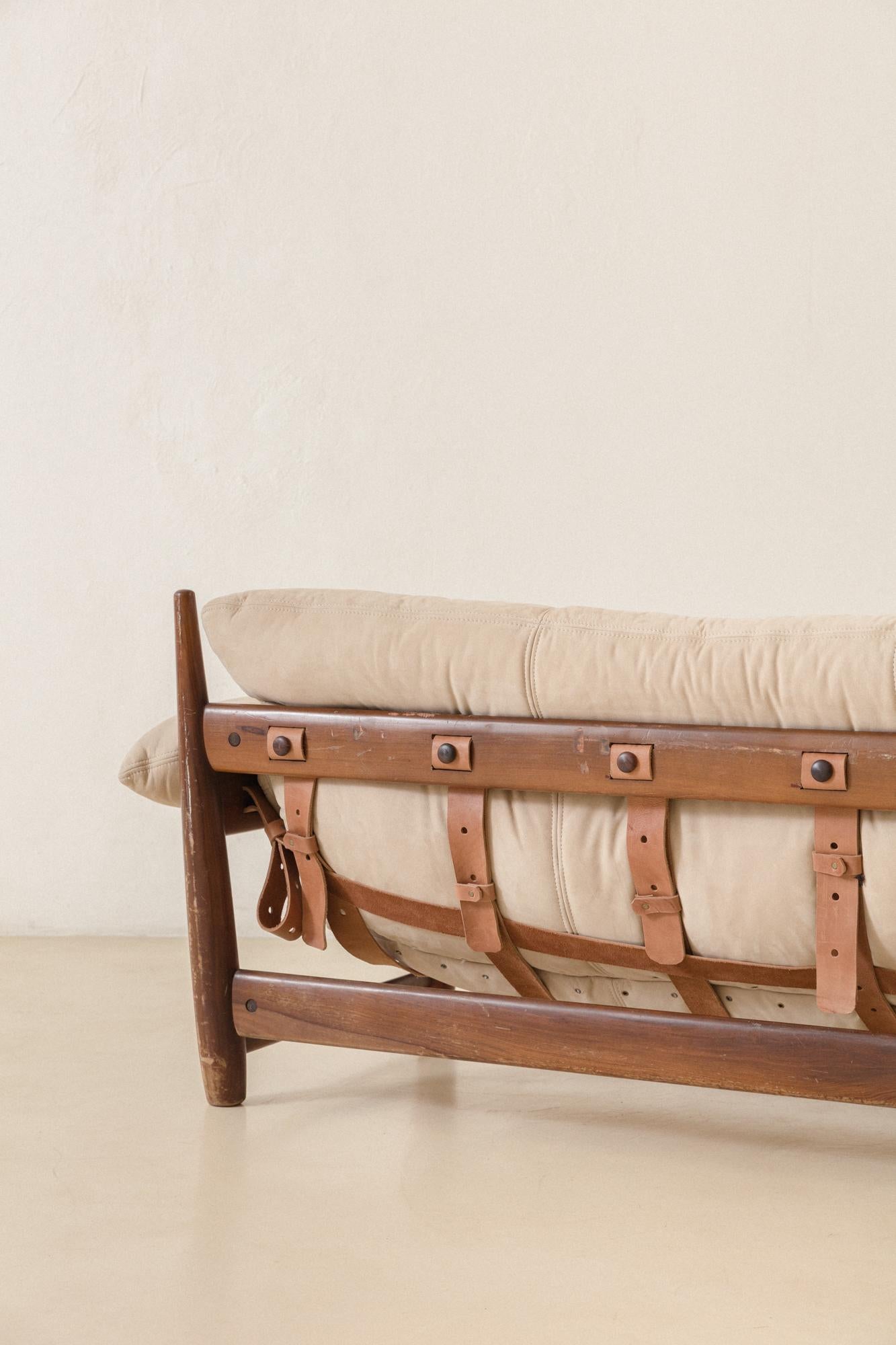 Mid-Century Modern Vintage 'Mole' Sofa by Sergio Rodrigues, 1960s, Midcentury Brazilian For Sale