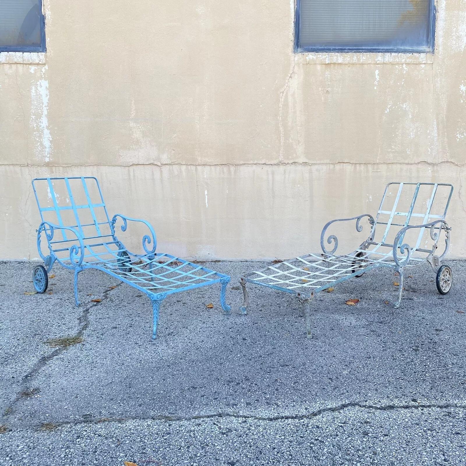 Vintage Molla Cast Aluminum Hollywood Regency Pool Patio Chaise Lounge - a Pair For Sale 7