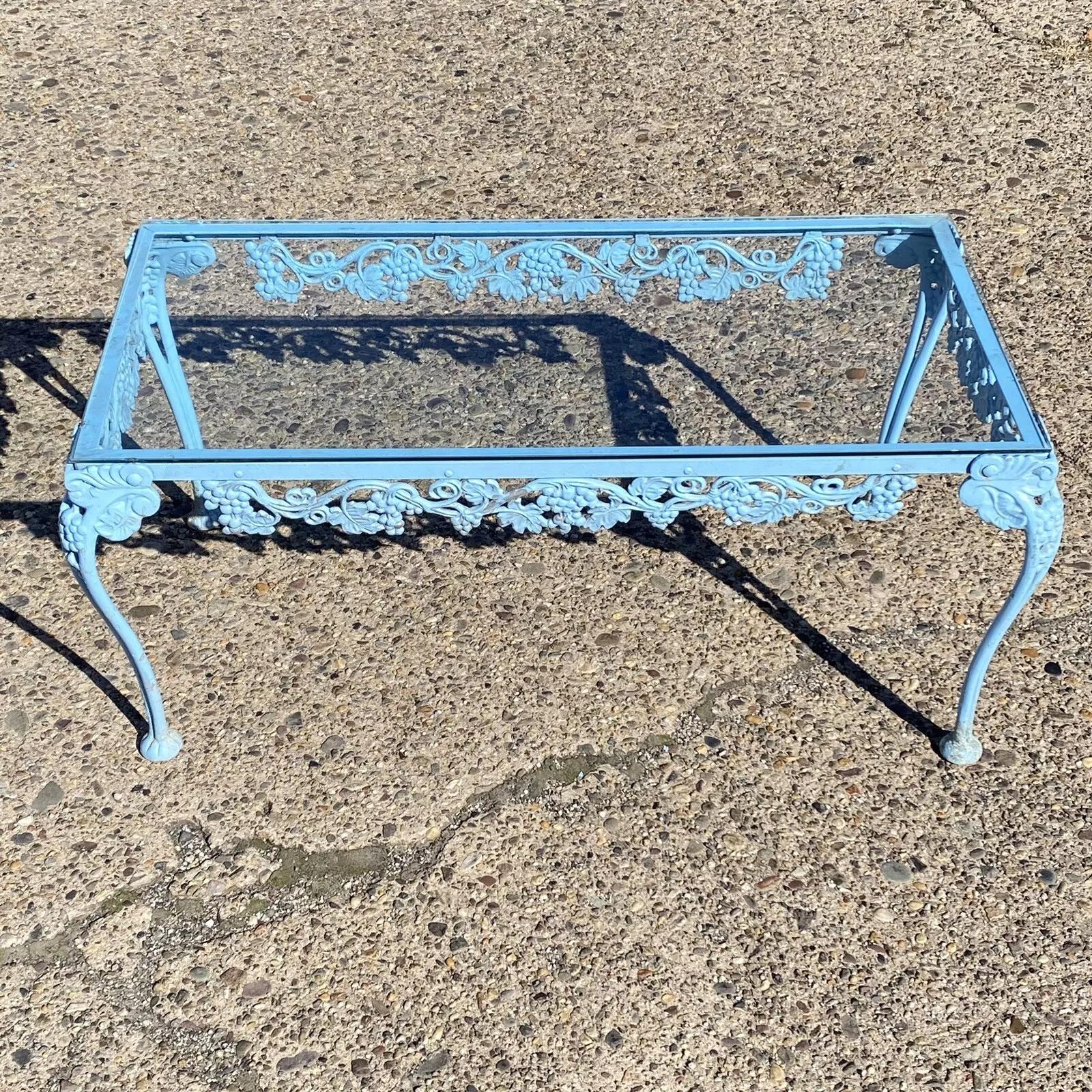 Vintage Molla Victoriana Aluminio Fundido Metal Tapa de Cristal Mesa de Centro para Patio de Jardín Victoriano en venta