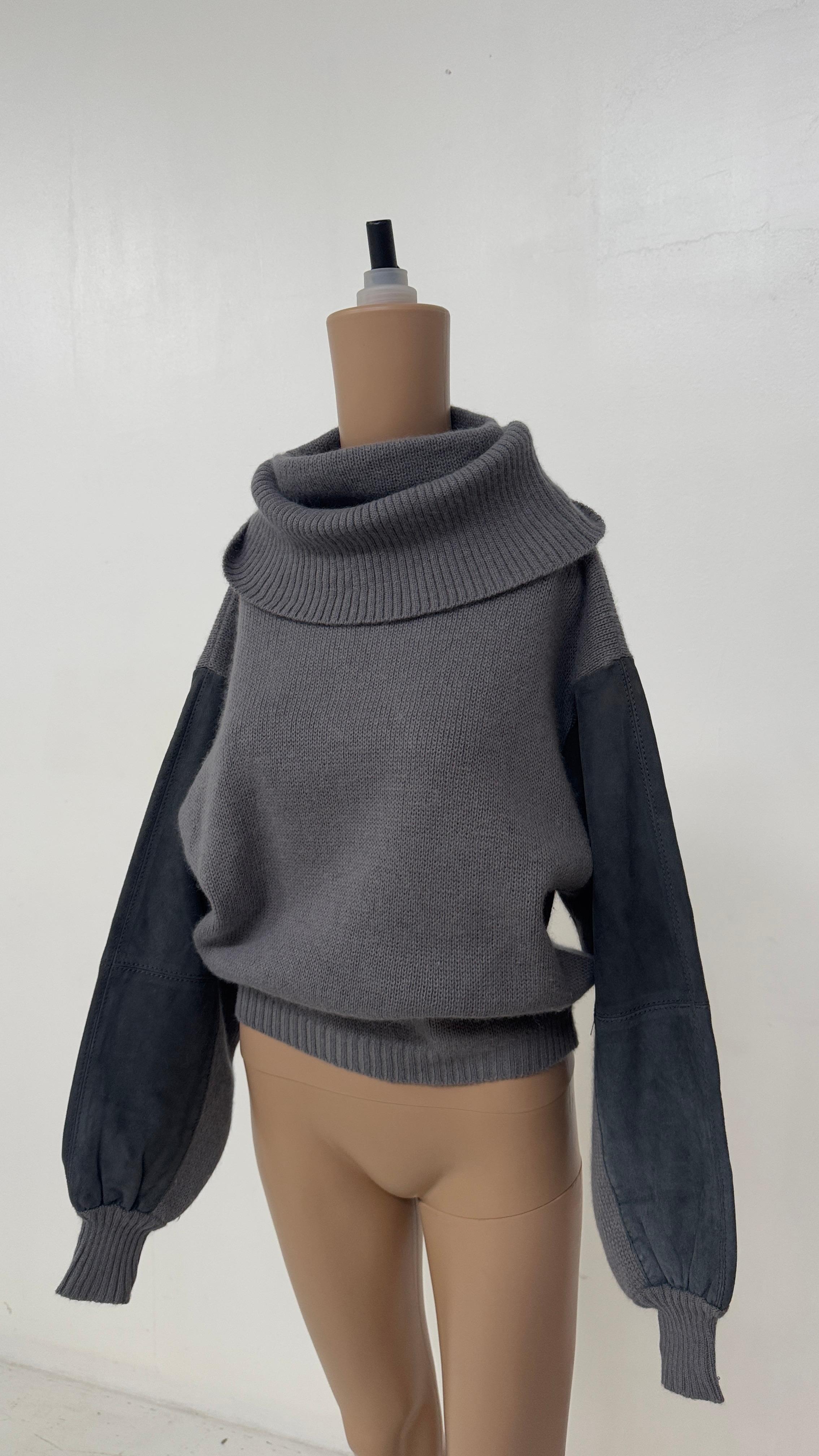 Vintage “Mondrian” Wool Turtleneck Sweater with Suede Inserts - No import duty! in vendita 10