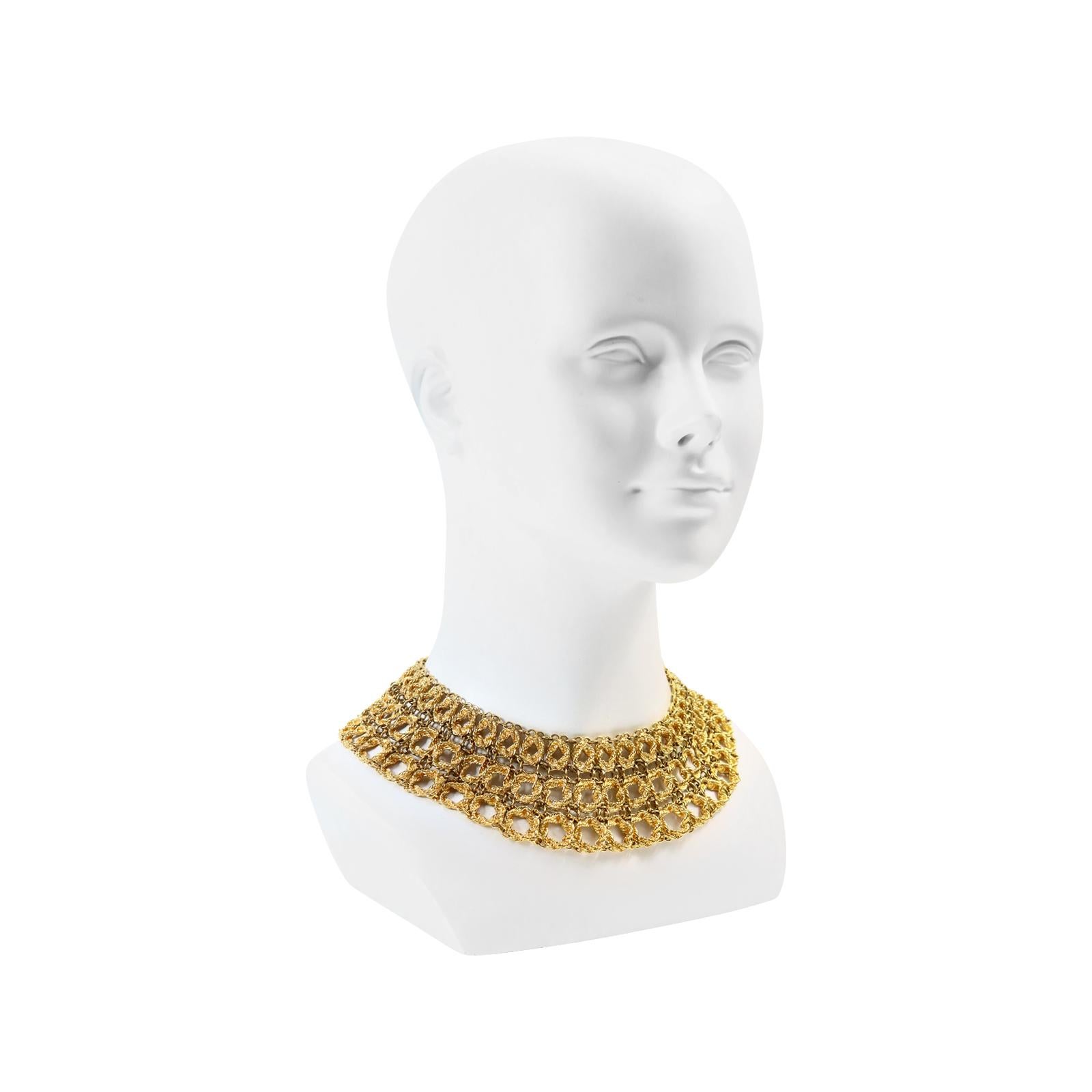 Vintage Monet Bouclais Collar Necklace.  This is a very special piece from Monet and always looks relevant. This collar just turns magical when you put it on as you can see from the video below. This looks great on a tshirt or wearing it for black
