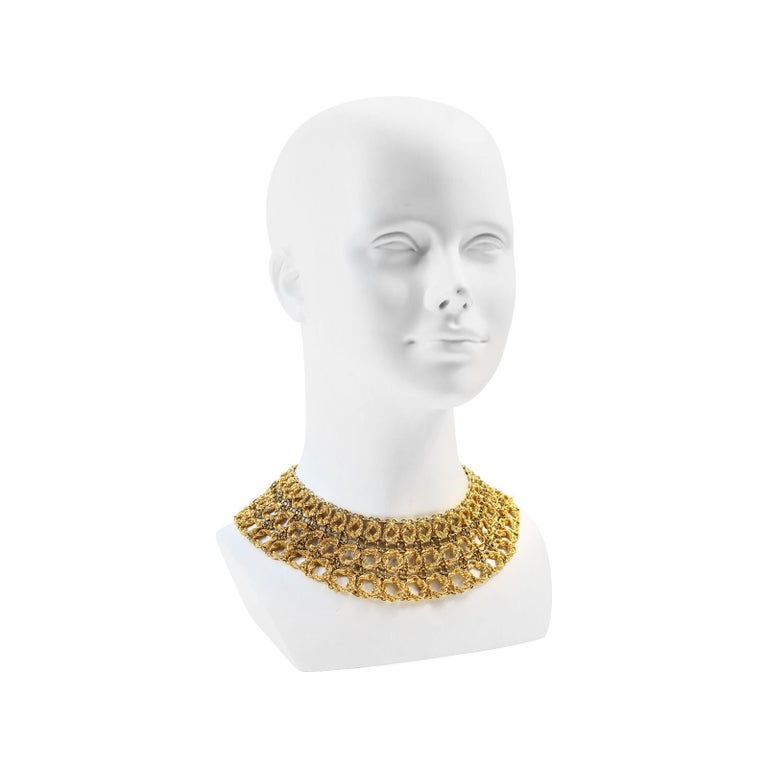 Vintage Monet Bouclais Collar Necklace In Excellent Condition For Sale In New York, NY