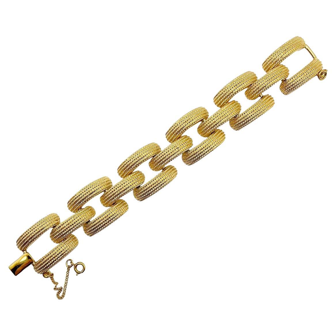 Vintage Gold Chunky Curb Bracelet 1980s For Sale at 1stDibs