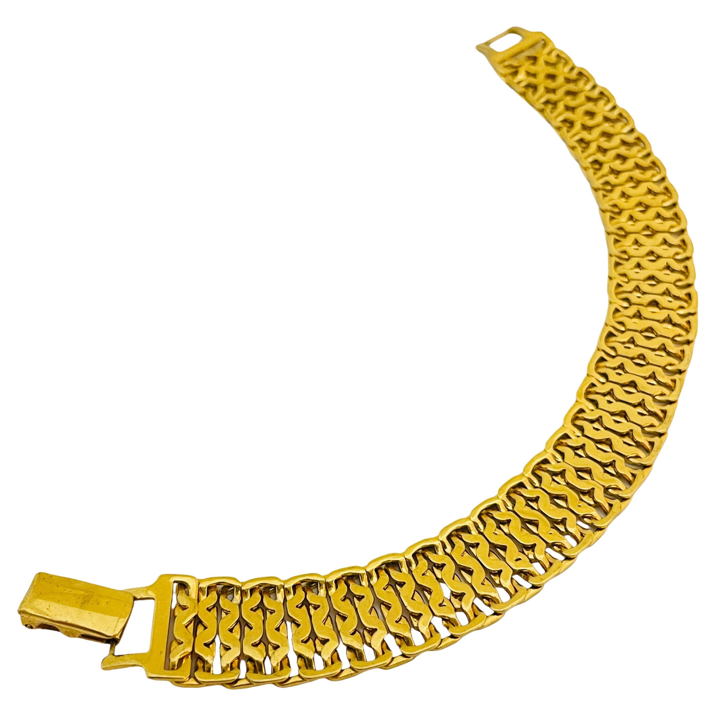 Vintage MONET gold chain designer runway bracelet For Sale