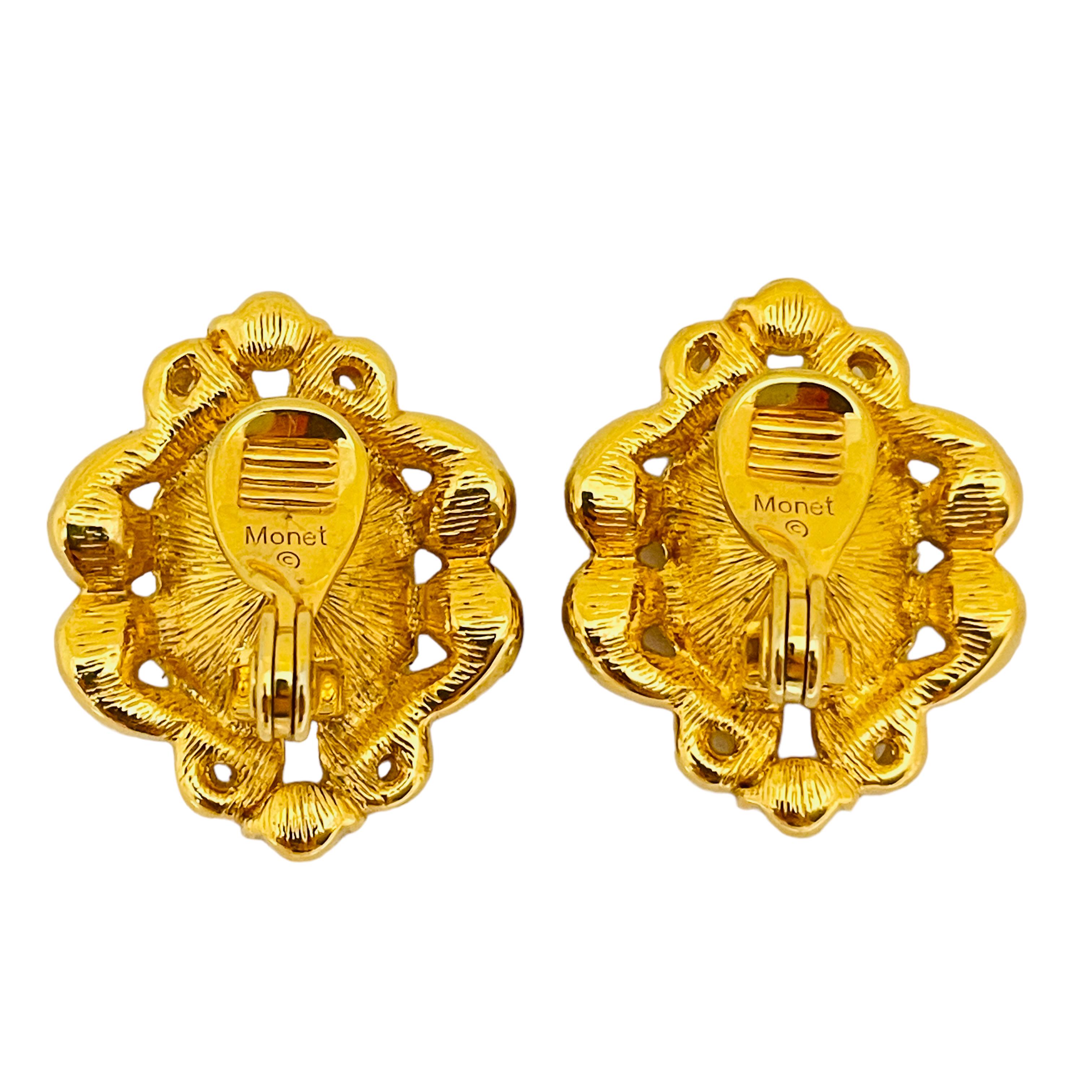 Vintage MONET gold crystal designer runway clip on earrings  In Excellent Condition For Sale In Palos Hills, IL