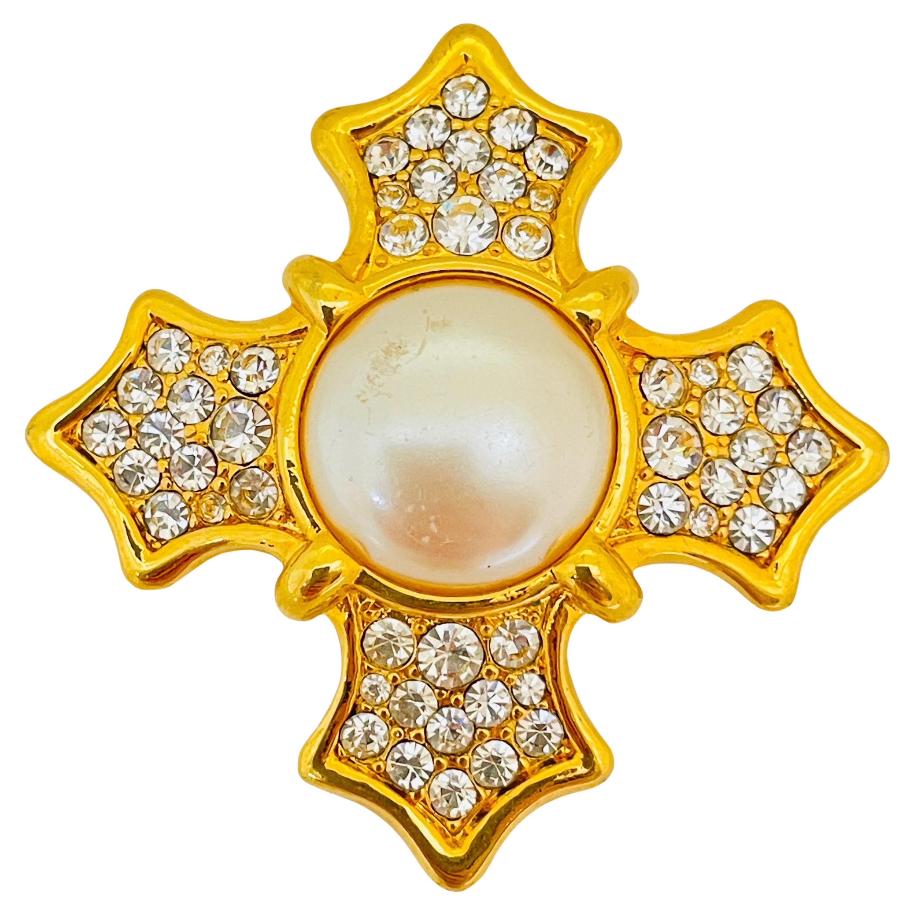 Vintage MONET gold pearl crystal Maltese cross designer brooch For Sale