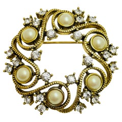 Vintage MONET gold tone pearls crystals designer brooch
