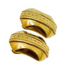 Vintage MONET gold clip on earrings