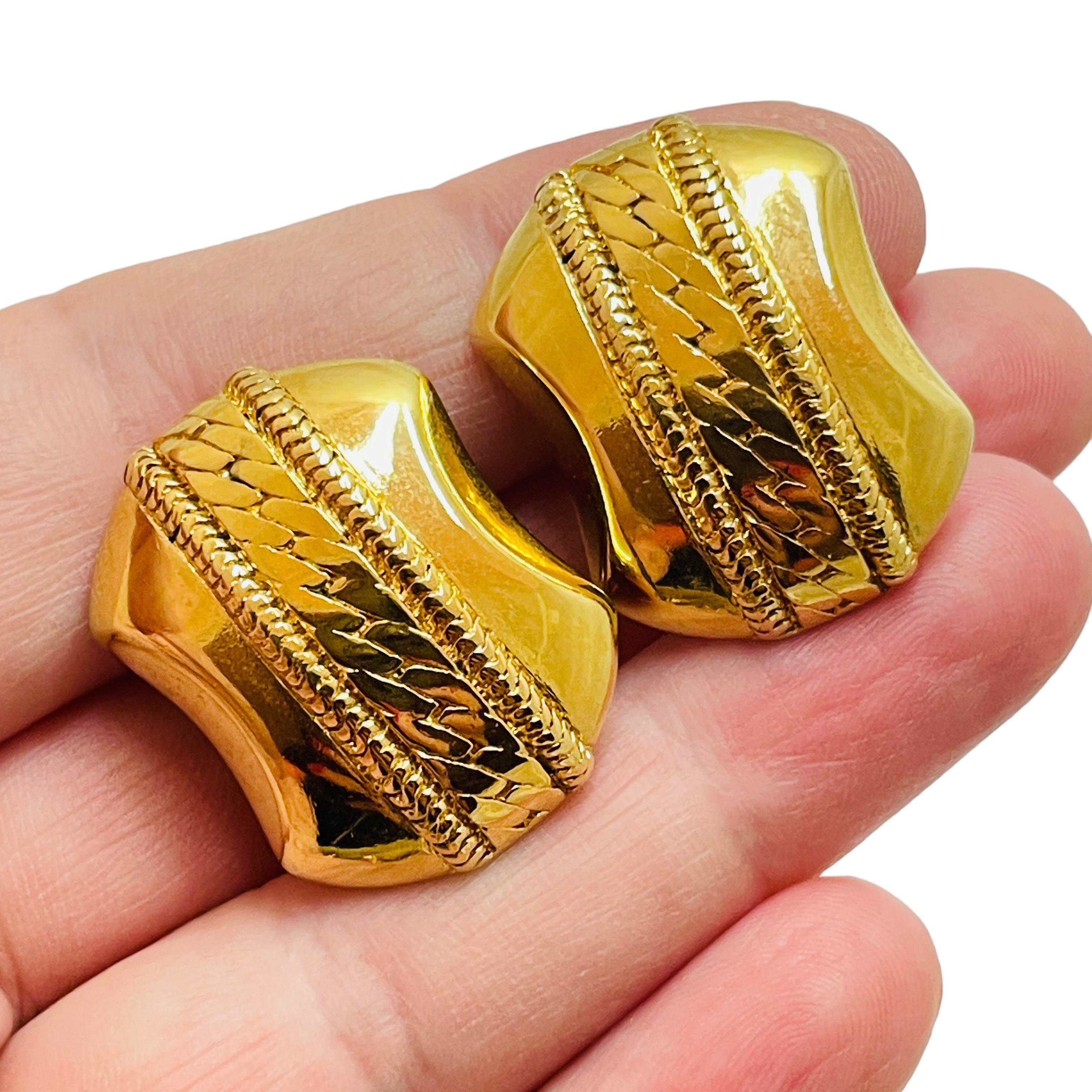 Women's or Men's Vintage MONET gold clip on earrings For Sale