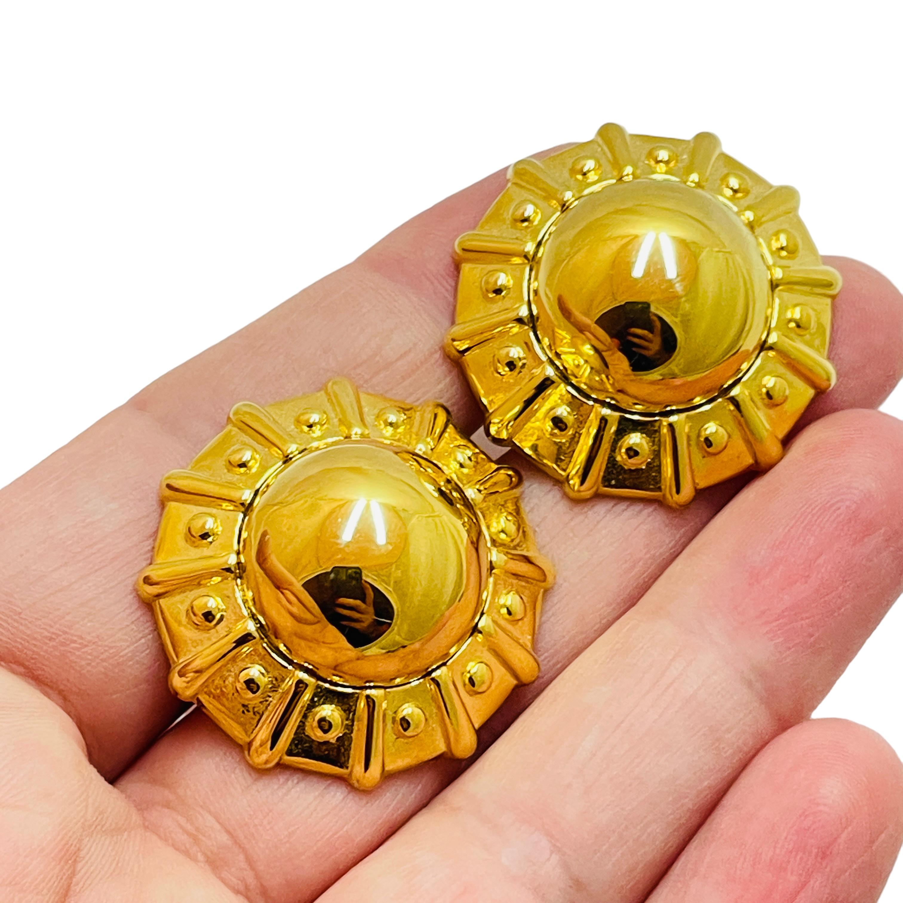 Vintage MONET gold clip on earrings 1
