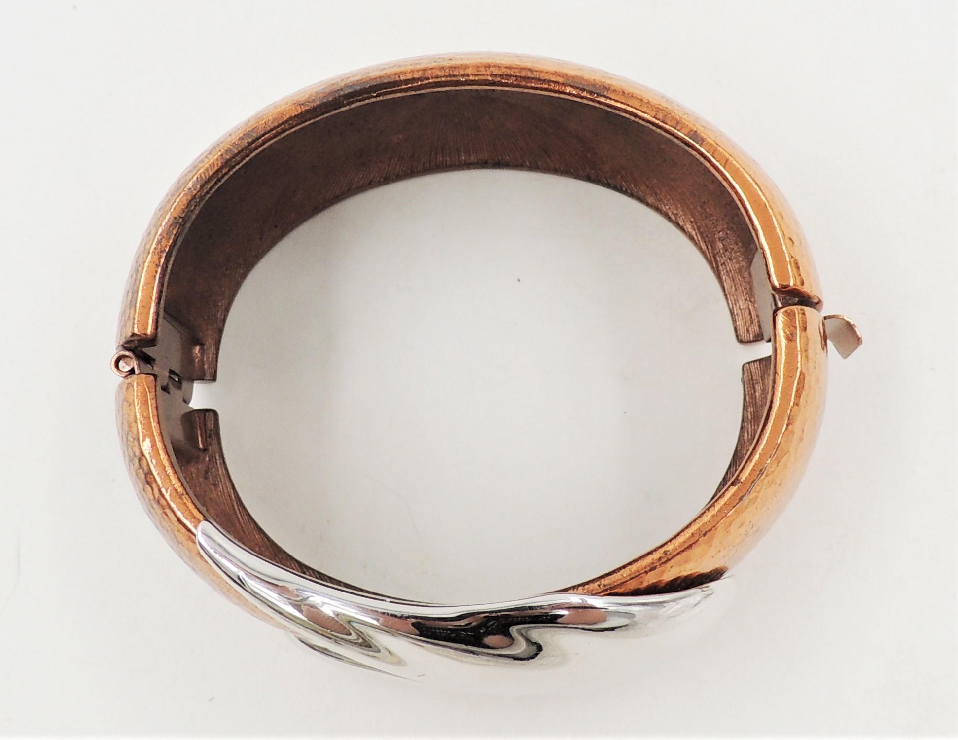 Vintage Monet Hammered Copper Plate & Rhodium Plate Cuff Bracelet, 1985 Ad Piece In Good Condition For Sale In Easton, PA