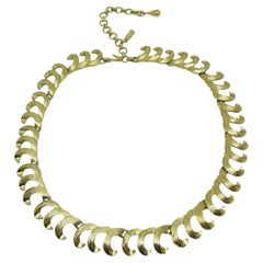 Vintage MONET signed gold tone designer necklace